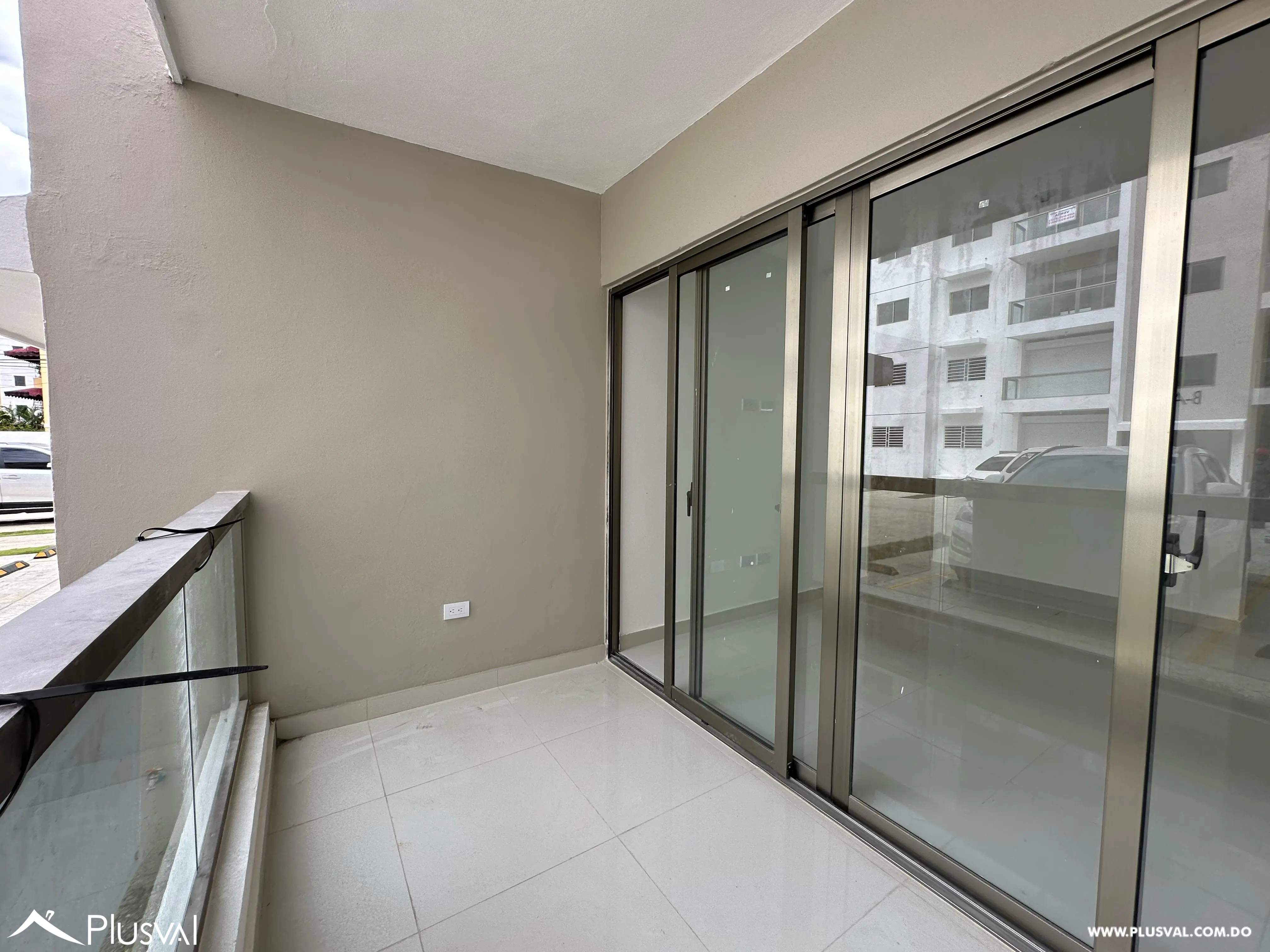Apartamentos en venta de 2 y 3 habitaciones con patio y terraza 465604