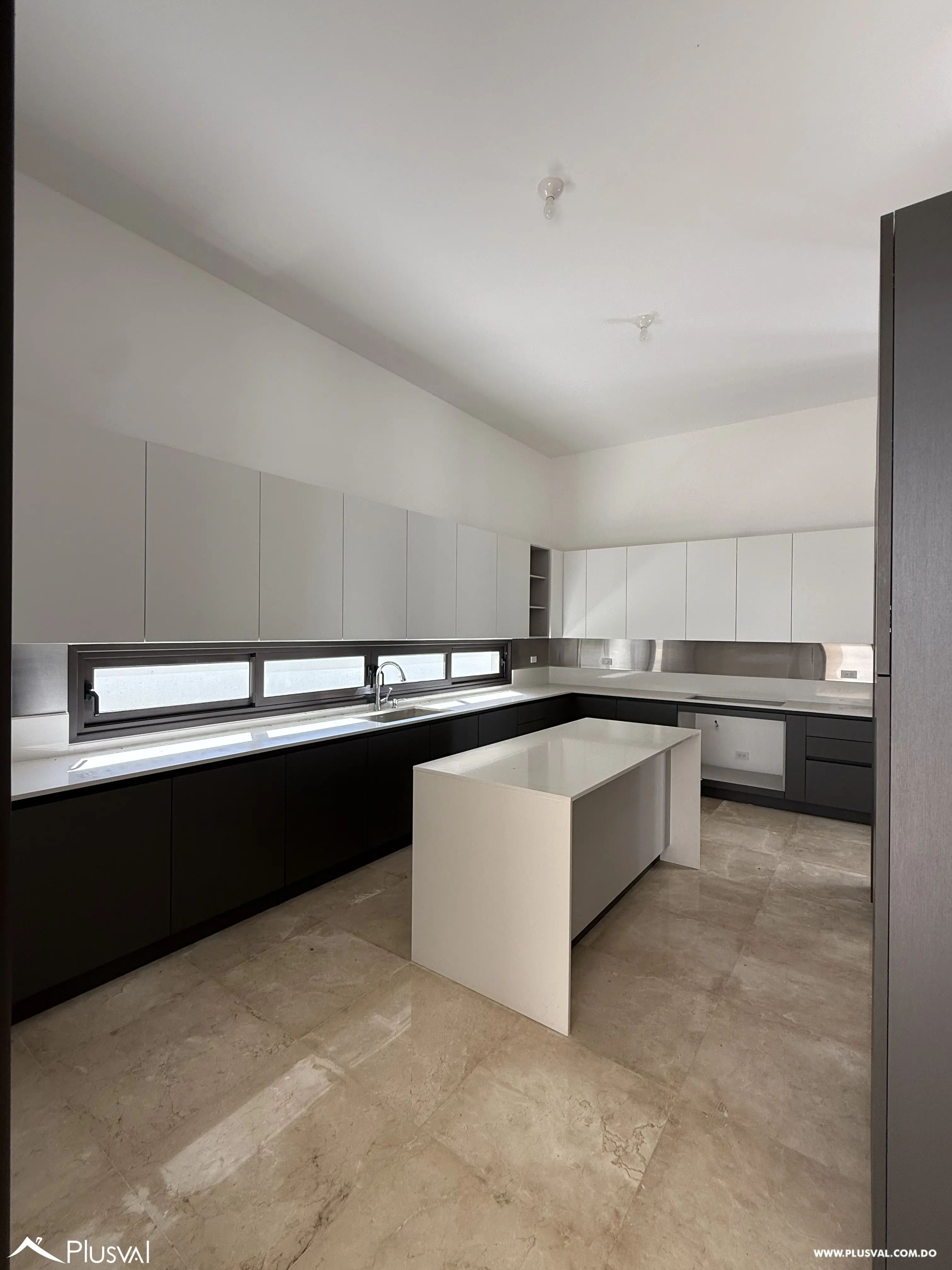 Casa en Venta en Exclusivo Proyecto Residencial Cerrado 472132