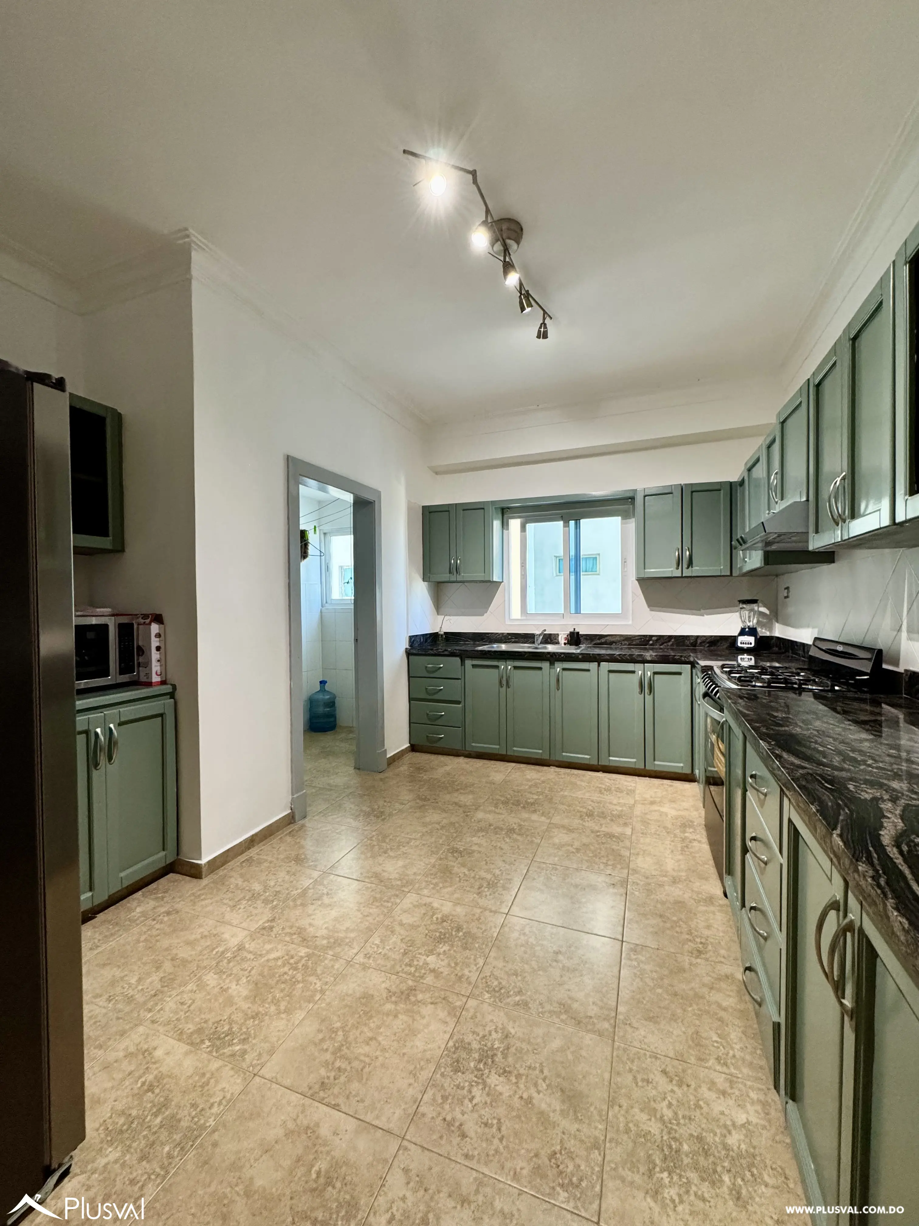 Alquilo Amplio y Maravilloso Apto. en una de las Zonas mas Exclusivas de La Esperilla 490523