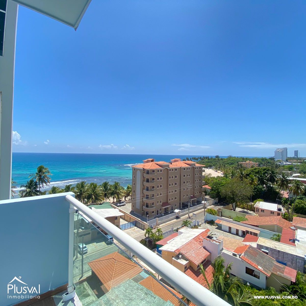Apartamento amueblado de oportunidad con vista al mar en Juan Dolio 374270