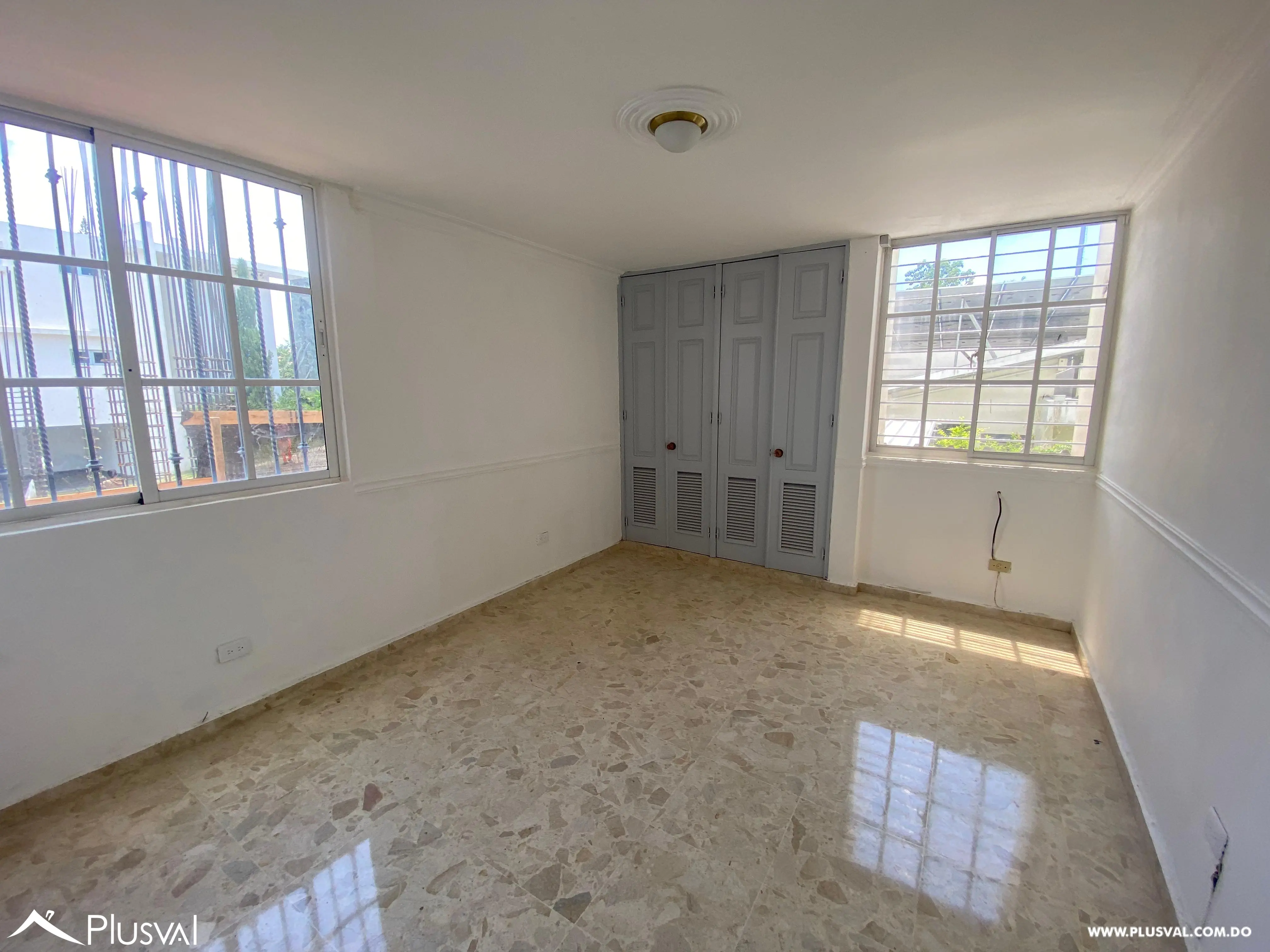 Amplia Casa en Venta ubicada en Los Cerros de Gurabo 464205