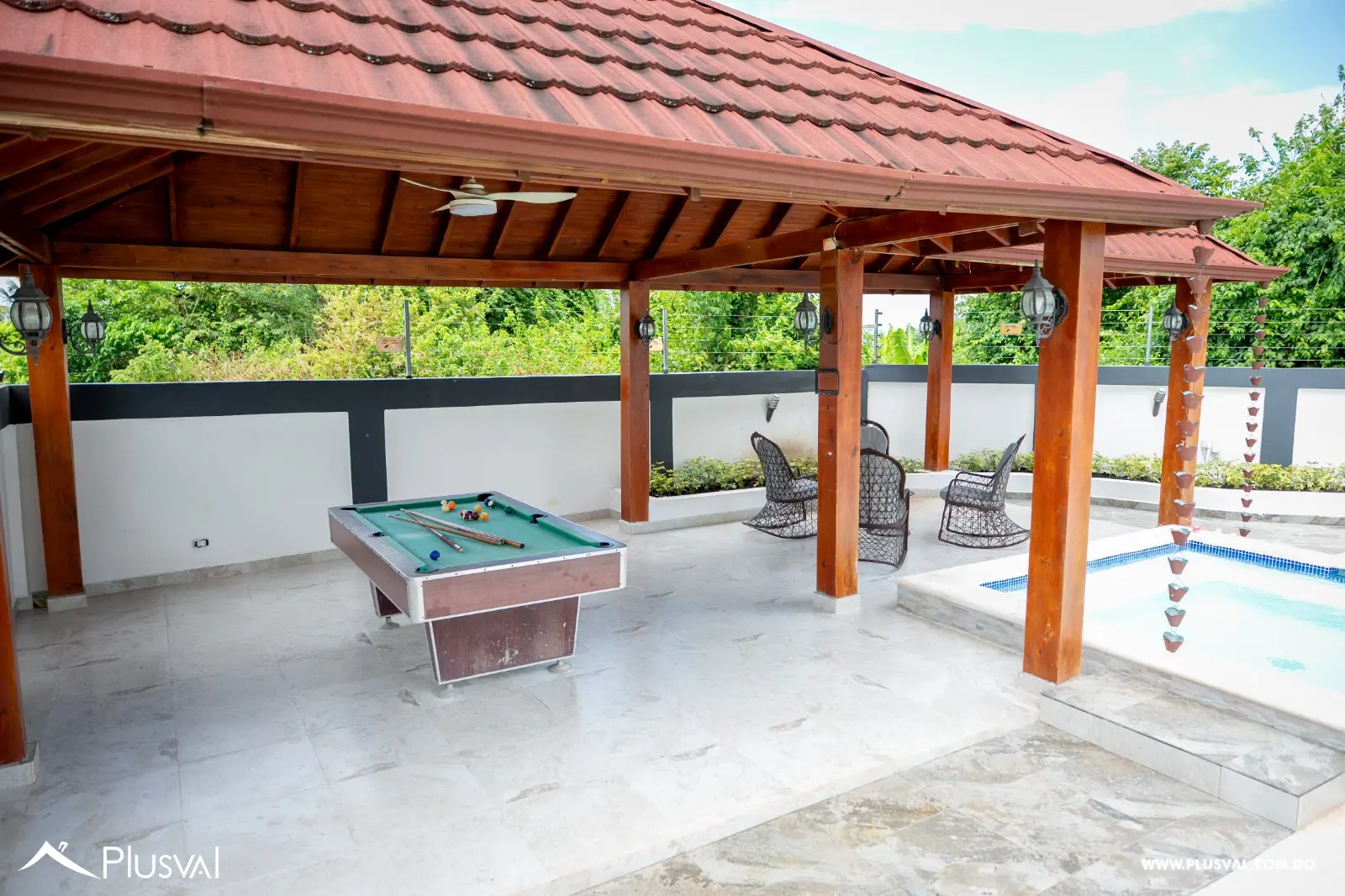 Villa de dos Niveles en Venta en Residencial Cerrado 520722