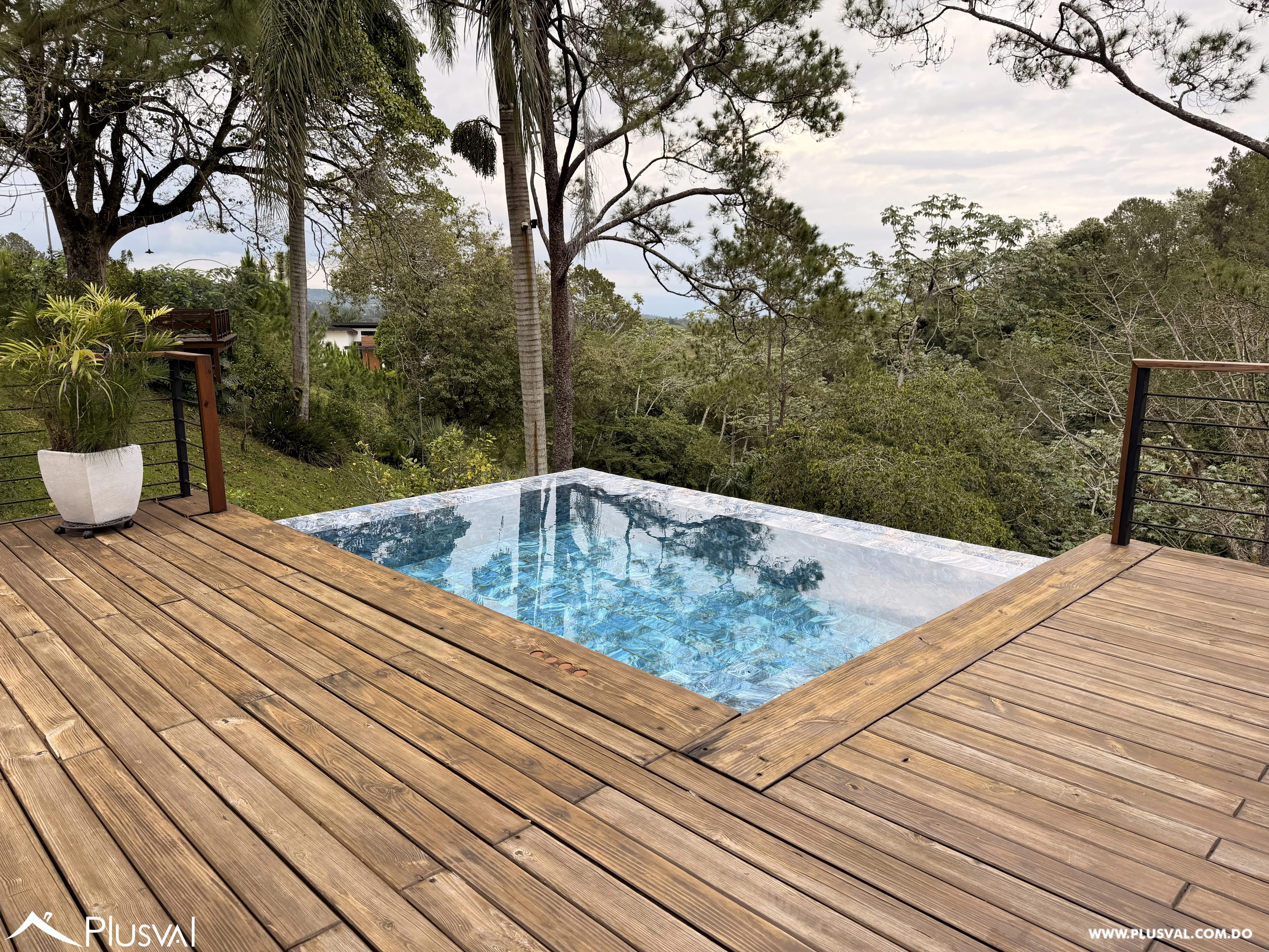 Impresionante Villa Vacacional con Gran Terreno en Jarabacoa 492329