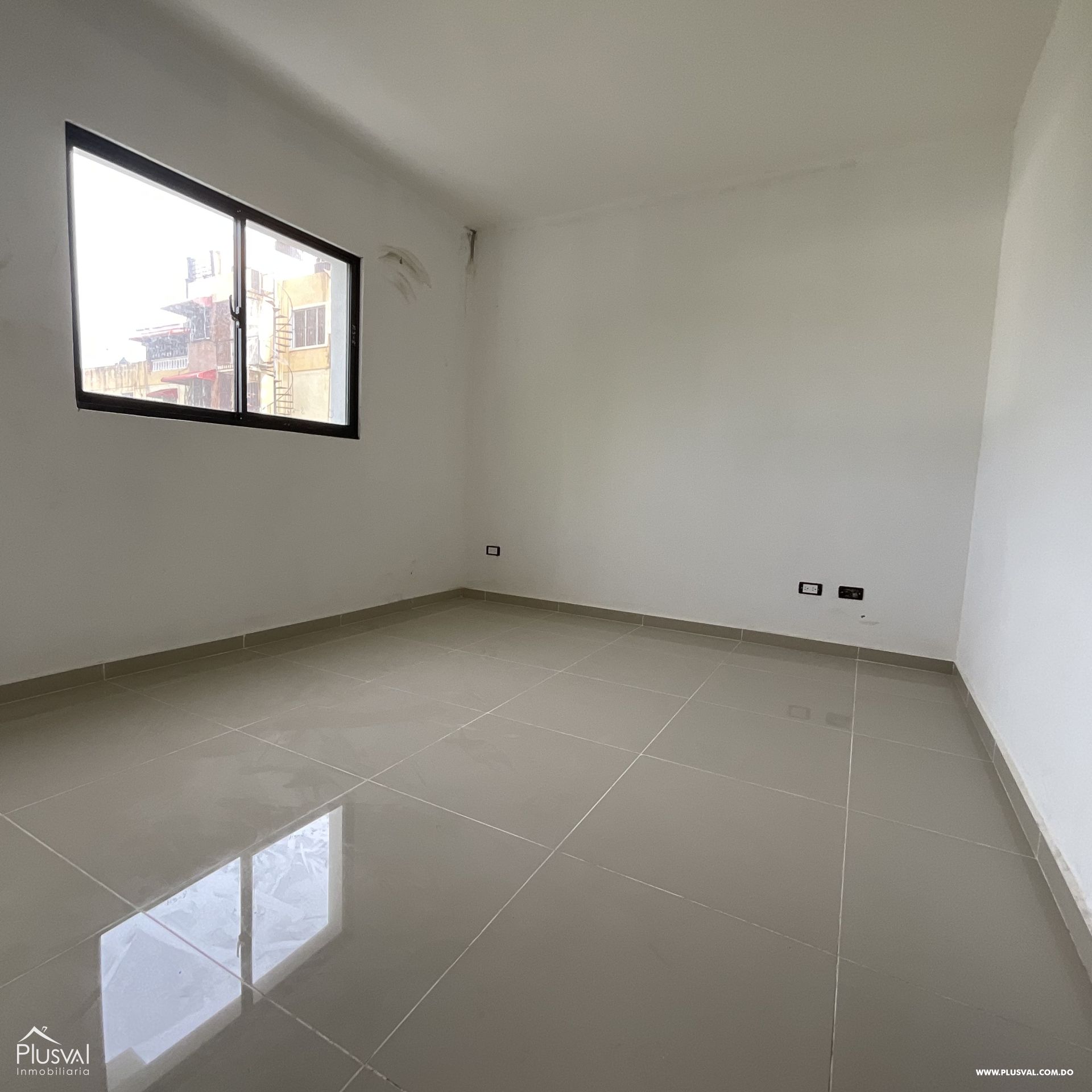 APARTAMENTO EN VENTA CON TERRAZA PRIVADA EN LAS AMERICAS 291367