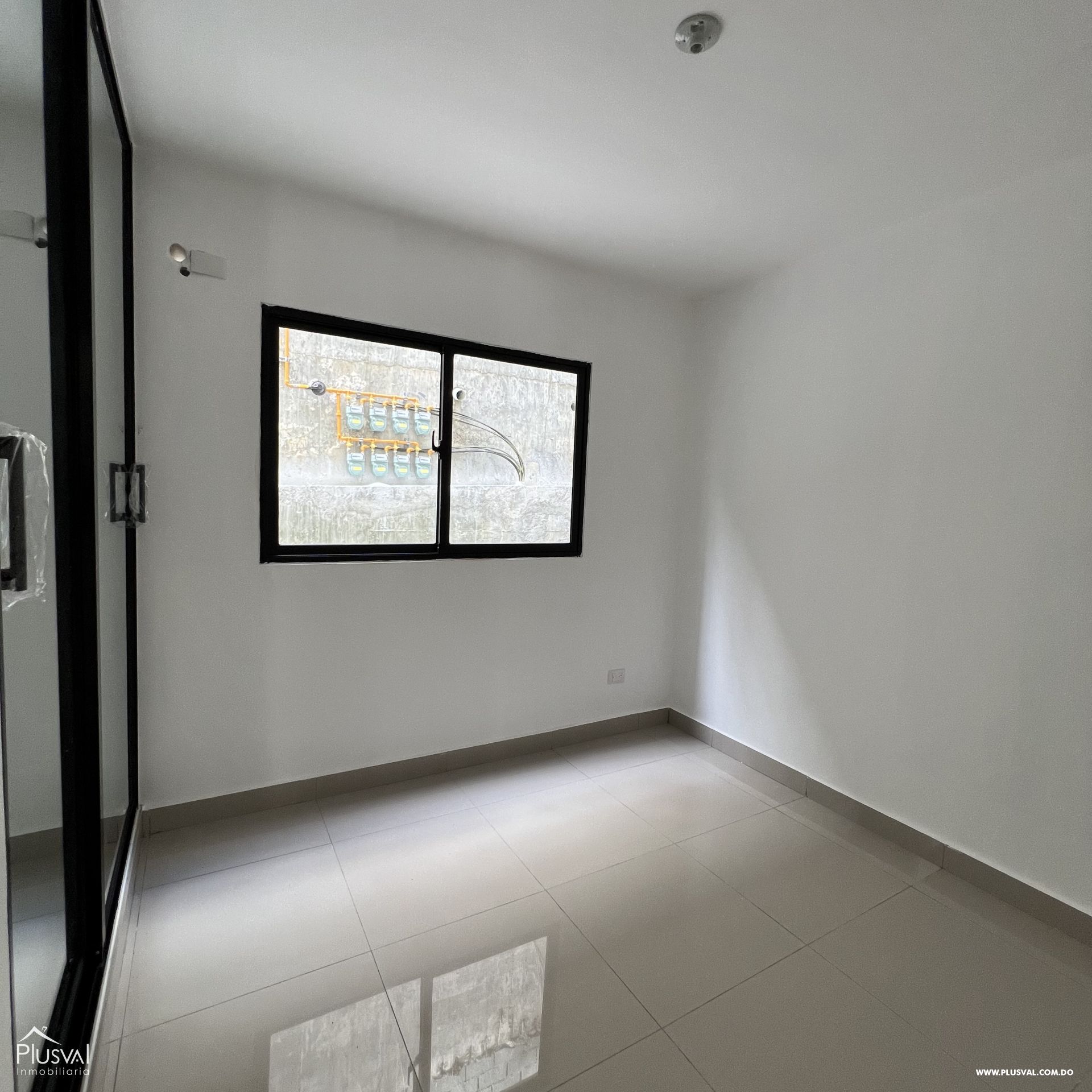 Apartamento con terraza de 80 Mt2 de venta en la AV. Jacobo Majluta 415412