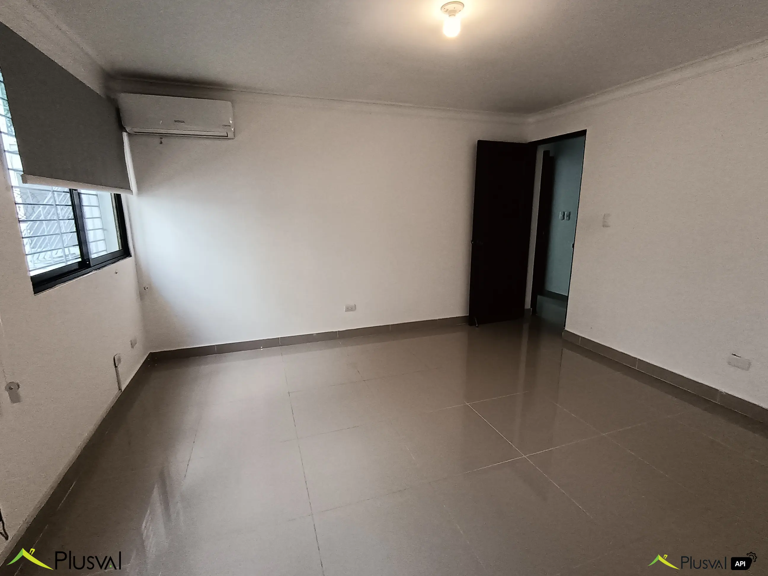 Apartamento 2do. Nivel en Evaristo Morales 448641