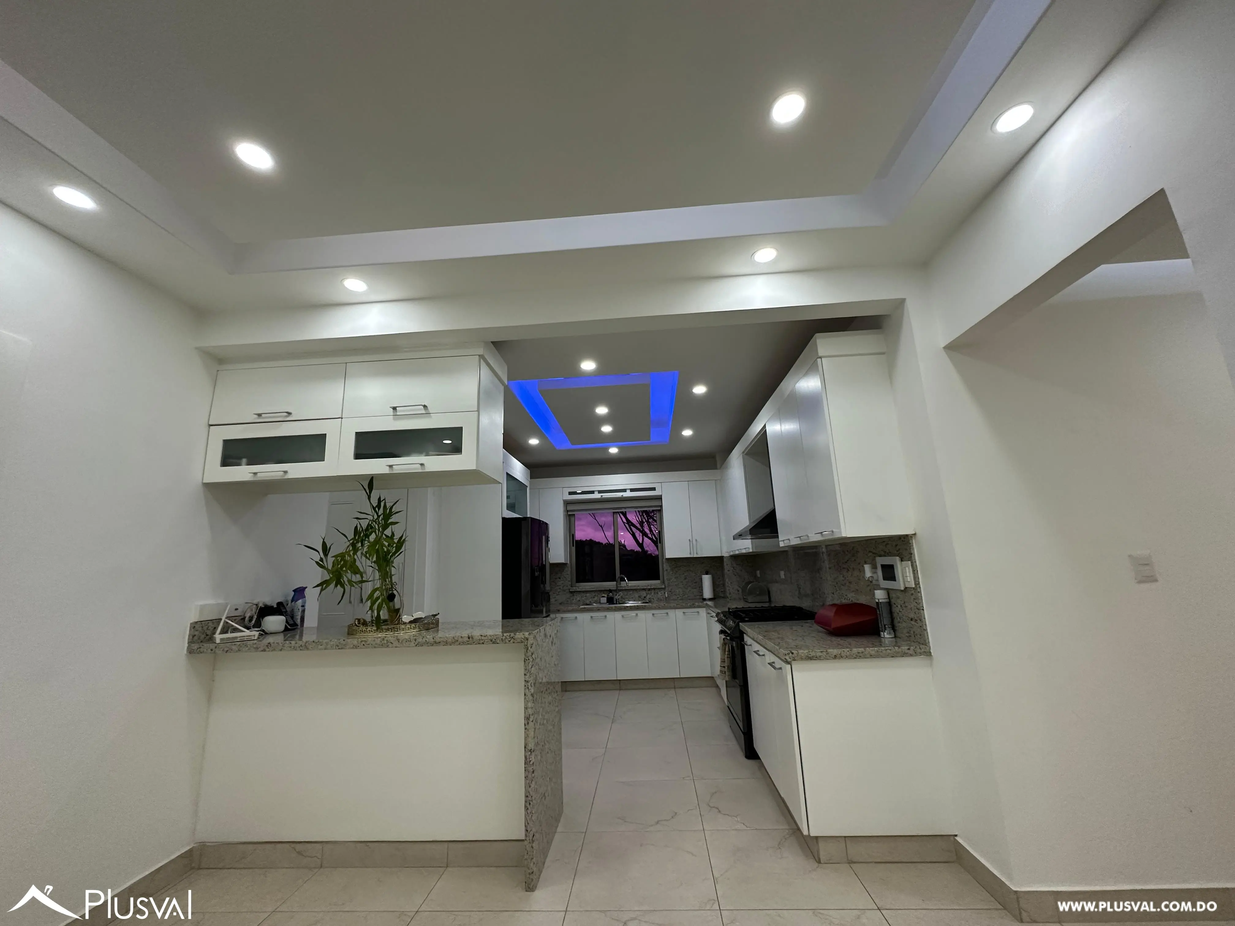 SE RENTA APARTAMENTO CON LINEA BLANCA INCLUIDA 463539