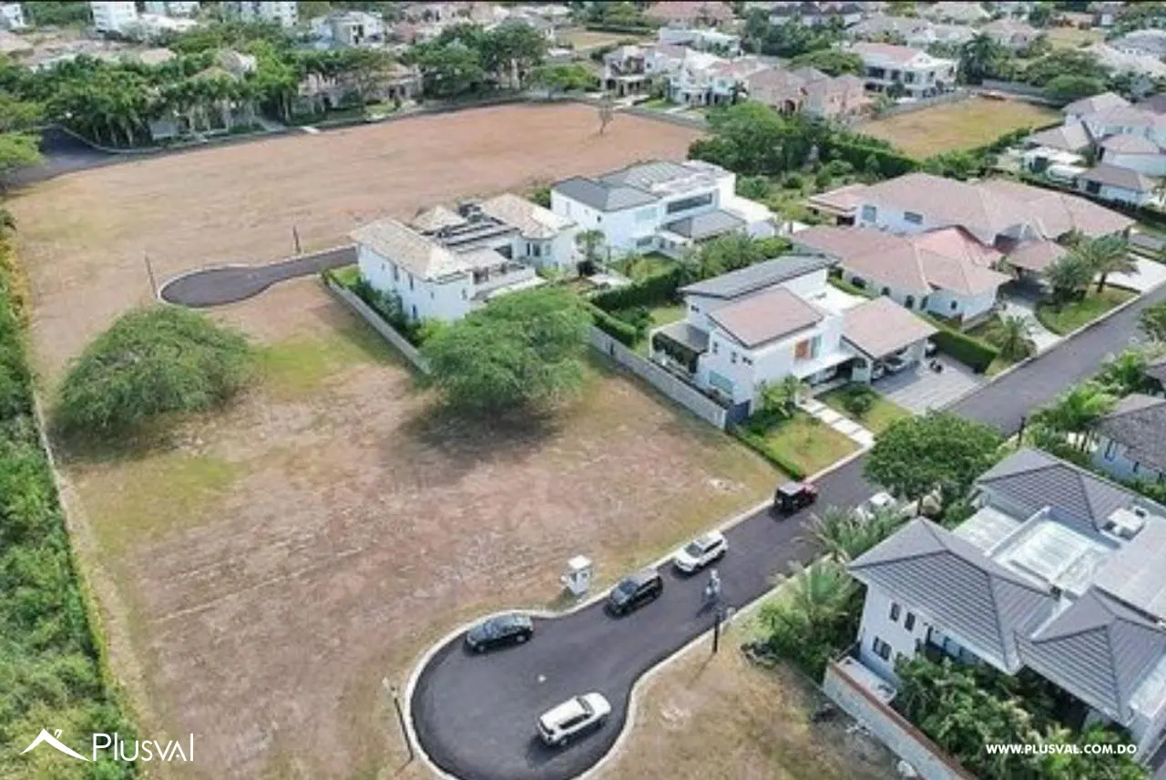 Extenso solar en venta en zona exclusiva de Santiago 485804