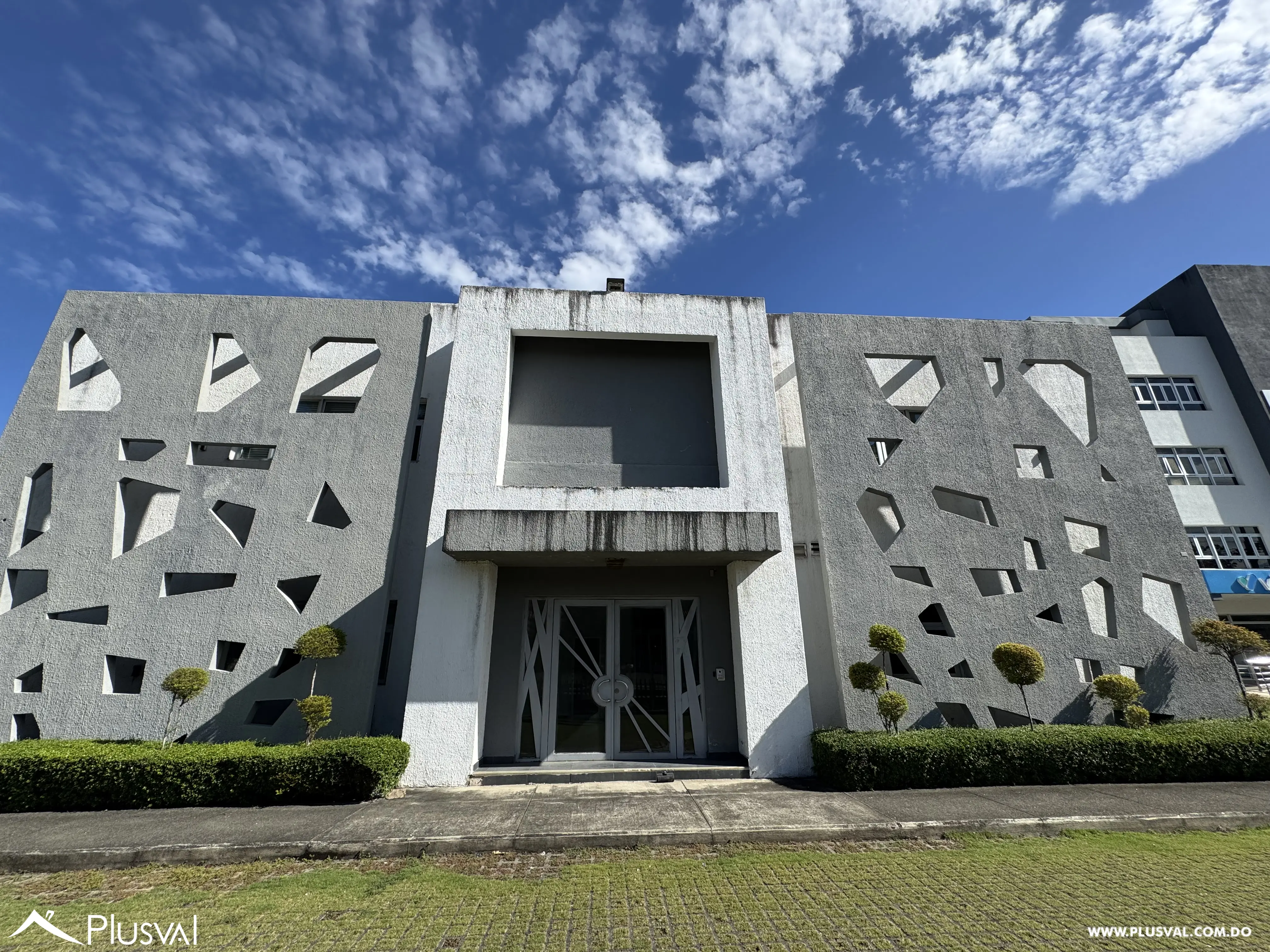 Edificio Comercial En Alquiler 496913