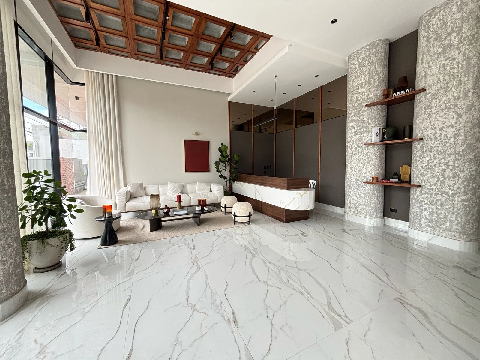 Alquiler de apartamento de 2 habitaciones en torre de lujo 444198