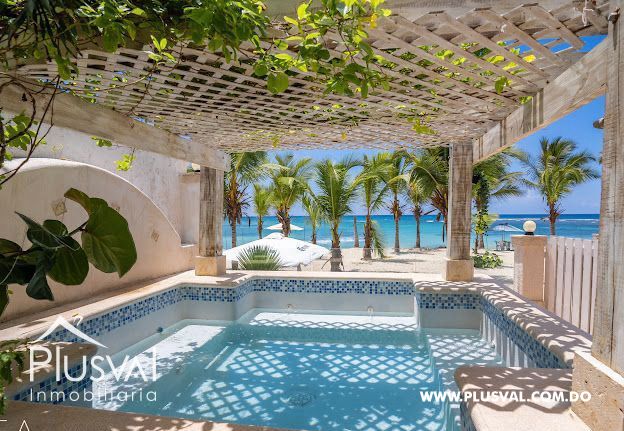 Hermosa villa en Venta en primera línea de playa en Juan Dolio (Guayacanes) 449957
