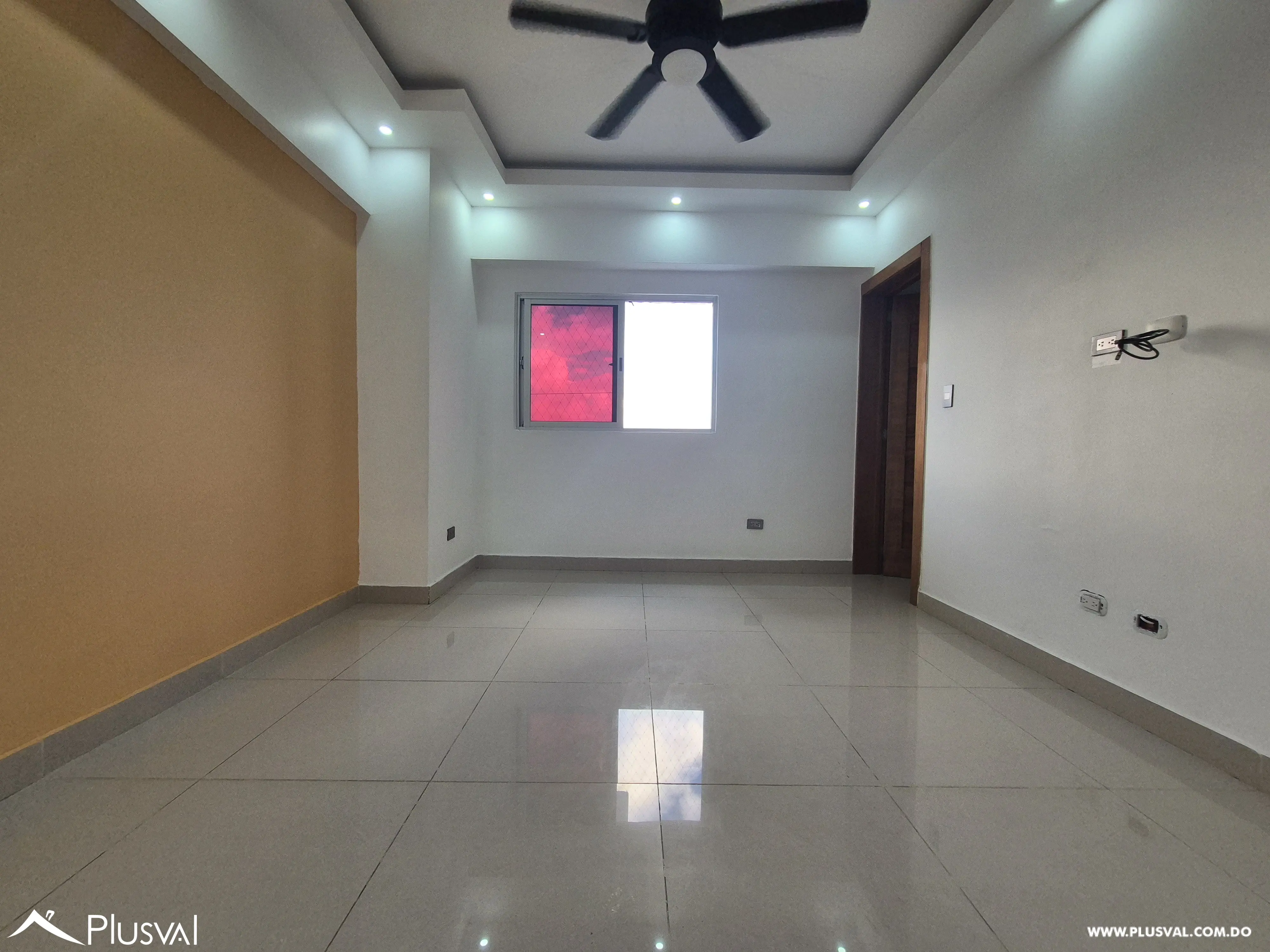 Apartamento en venta con vista al mar en Zona Universitaria 474793
