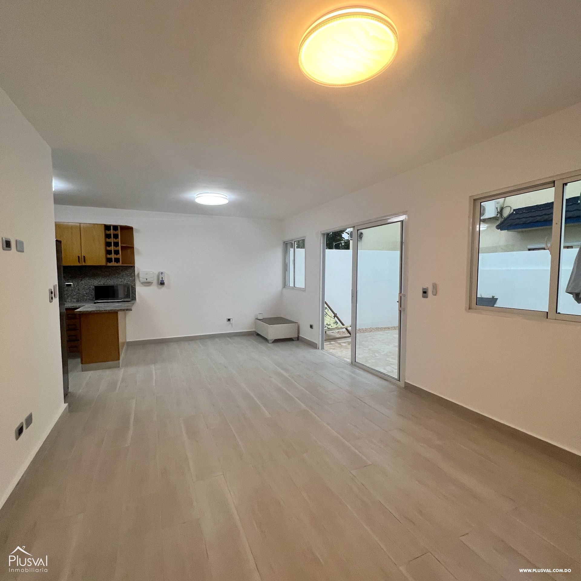 Espaciosa casa de dos niveles en renta en el paraiso de Punta Cana 373697