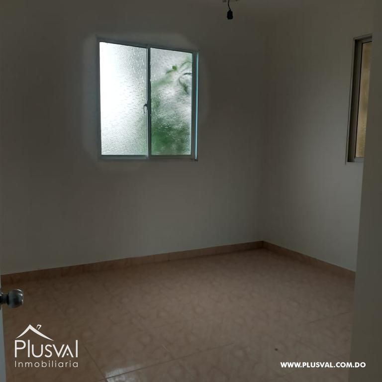 Amplia casa de dos niveles en venta en excelente zona 301987