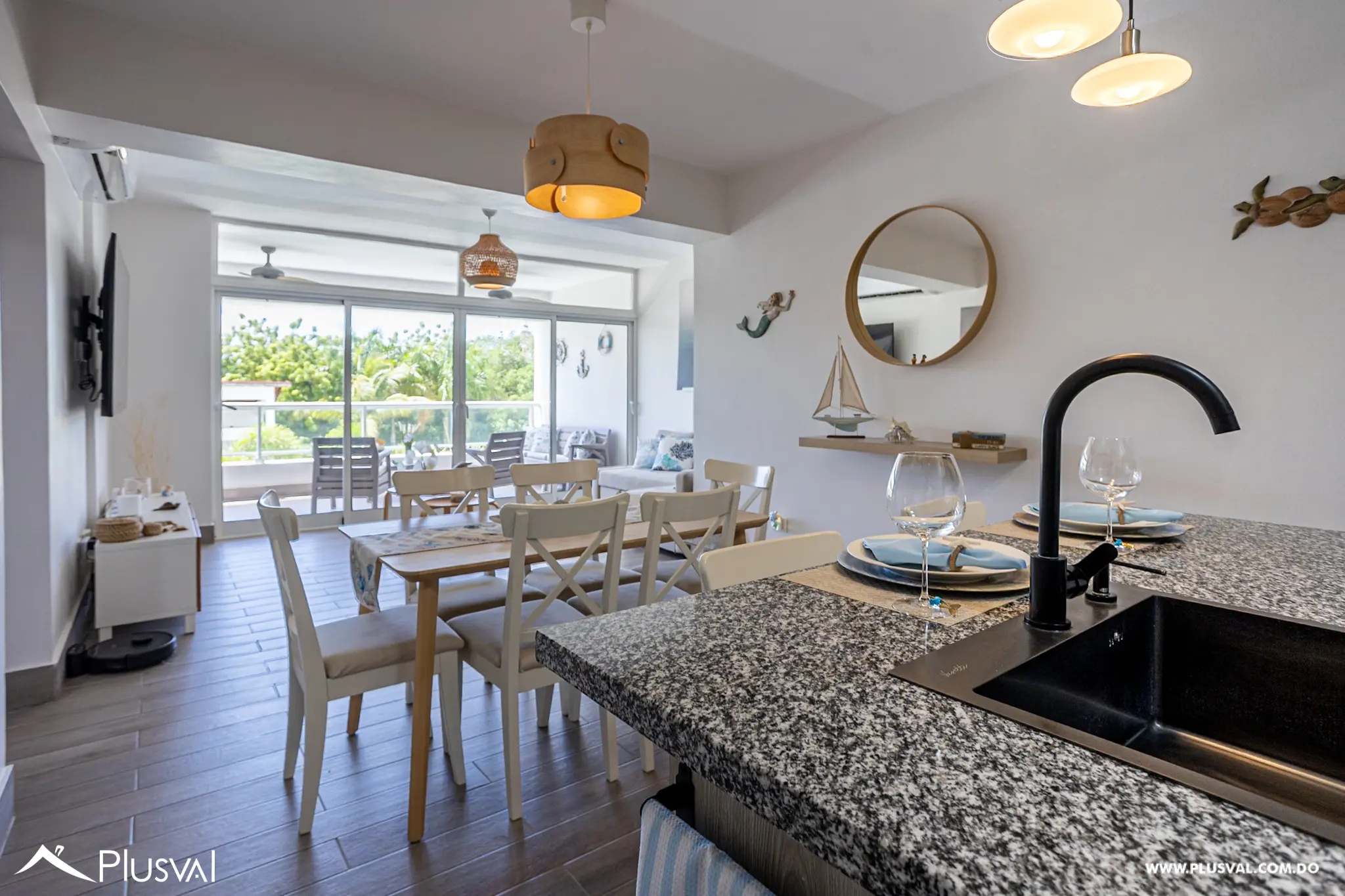 Apartamento en Venta en Juan Dolio | 2 Habitaciones, 2.5 Baños y 1 Parqueo 525485