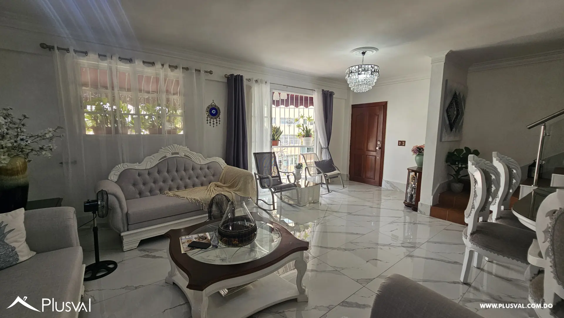 Apartamento en alquiler con terraza privada en Renacimiento 519877