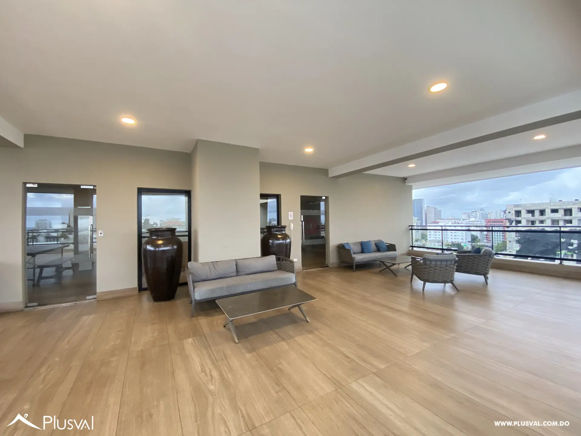 Excelente y Cómodo Apartamento en renta, en Evaristo Morales 516470