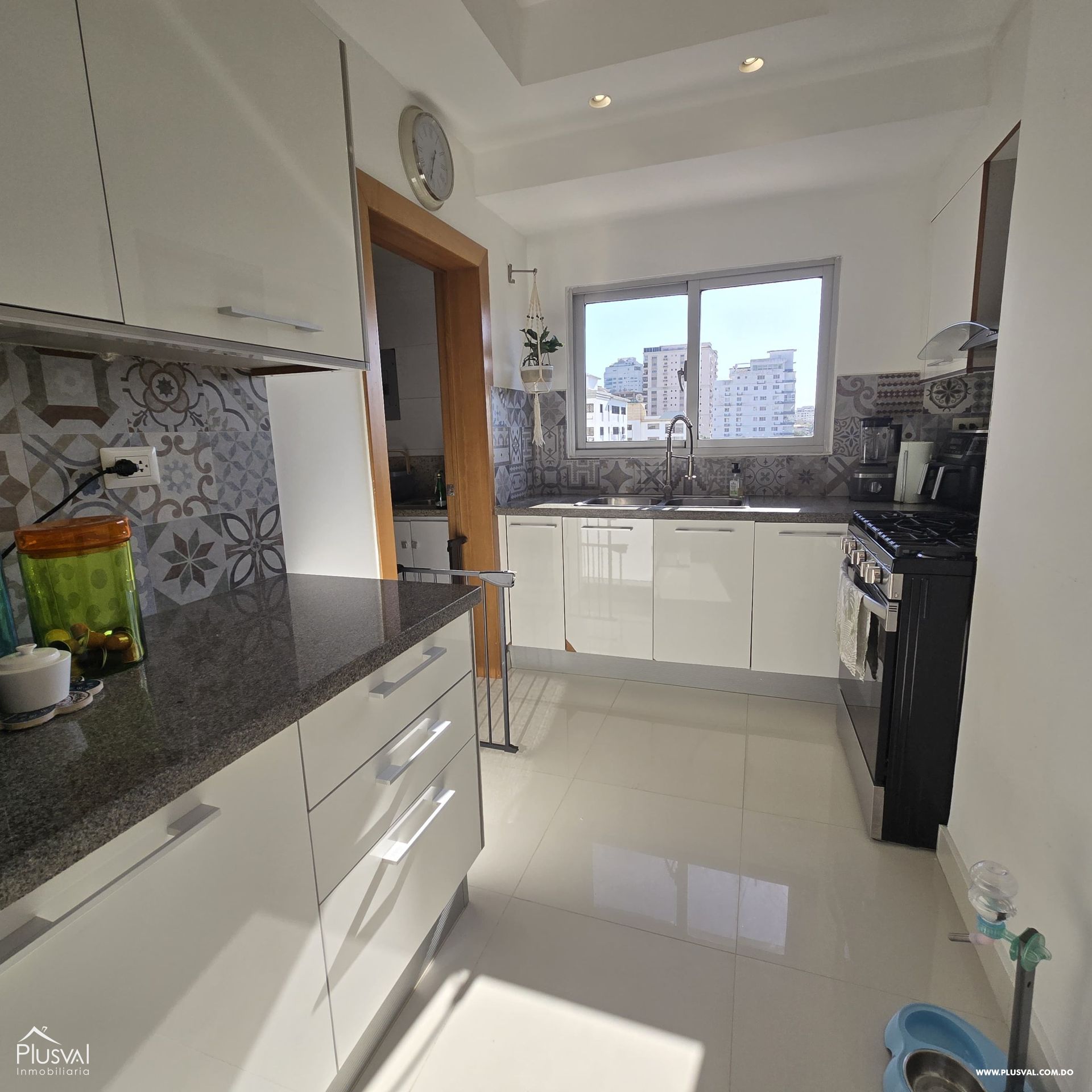 Apartamento Moderno en Venta en El Vergel – 2 Habitaciones + Servicio | 111 m² | Torre con Amenidades 414770