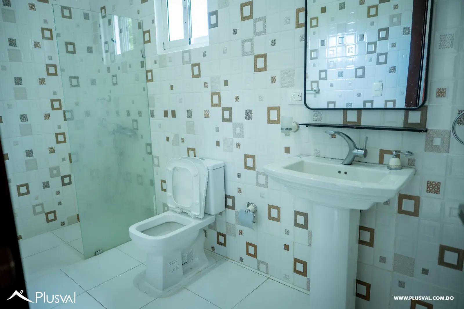 Villa de dos Niveles en Venta en Residencial Cerrado 520729