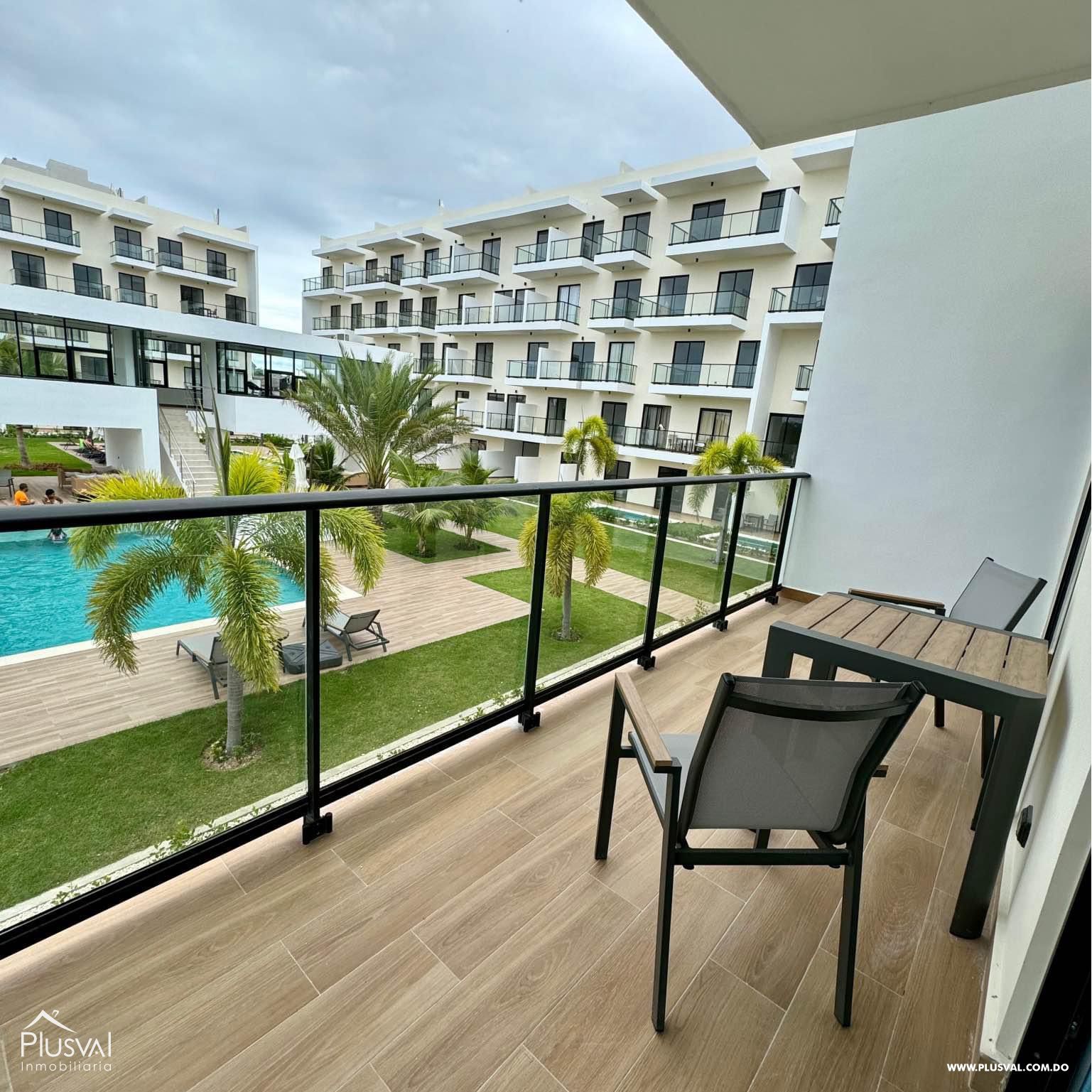 Apartamento amueblado en venta en central park at downtown punta cana con vista a la piscina 344105