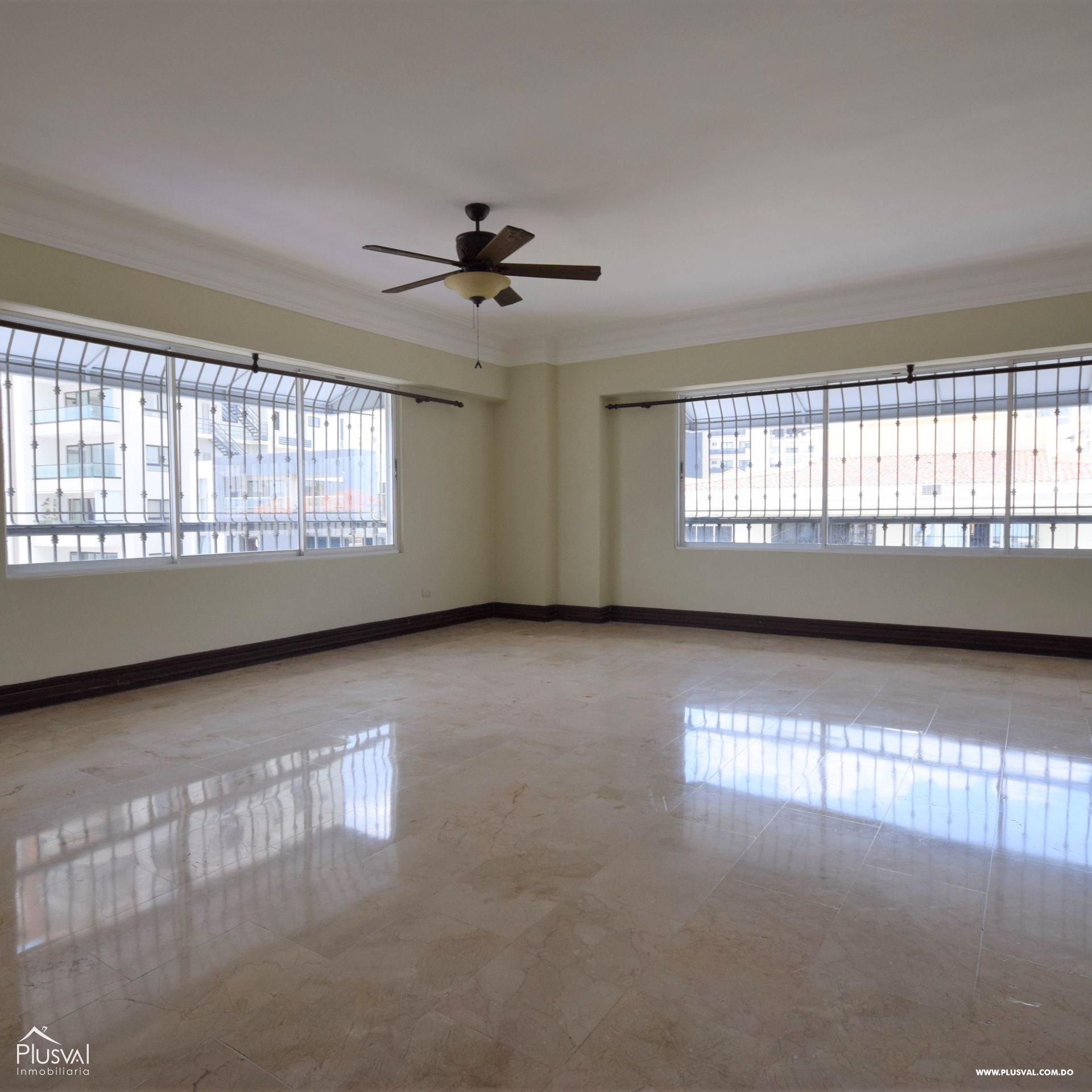 Penthouse en venta con vista despejada en Paraiso 339437