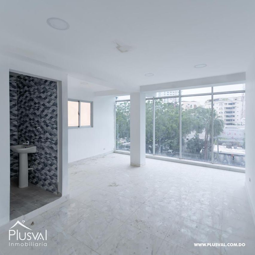 Edificio Multifuncional de Inversión en la Avenida Enriquillo: Oportunidad de Crecimiento y Rentabilidad 419108
