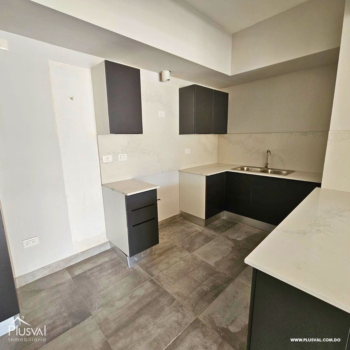 Apartamento de 3 hab + Estudio en venta en Serrallés 412147