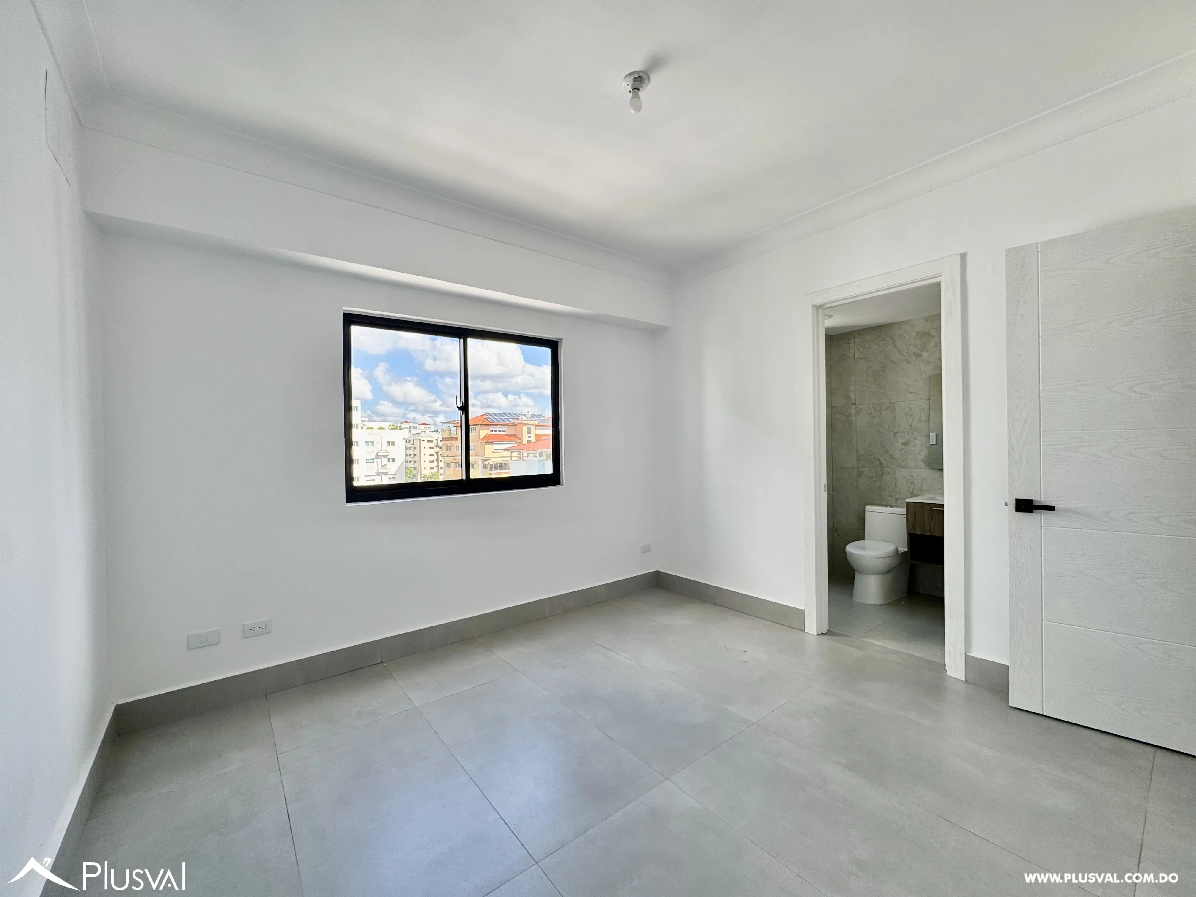 Alquilo Apto en una de las Zonas mas Exclusivas de Evaristo Morales 496413