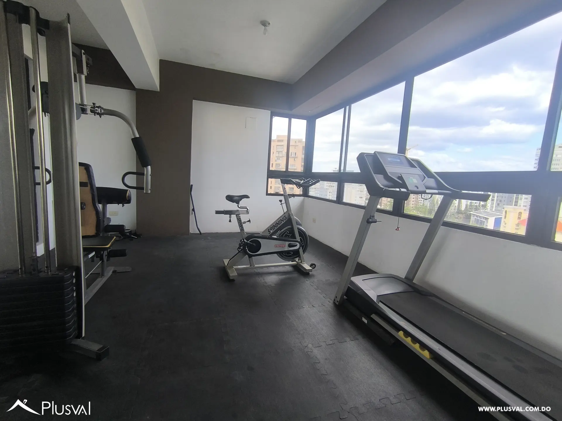Moderno Apartamento de 1 Habitación en Venta en El Vergel con Línea Blanca Incluida 521166