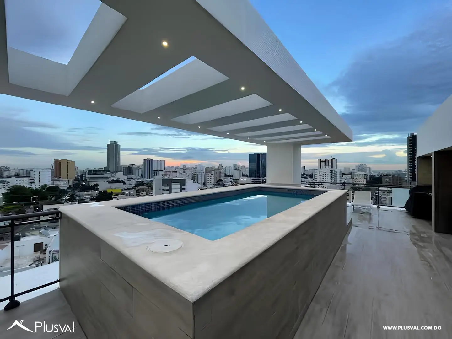 Se vende apartamento de 2 habitaciones en Piantini. 483390