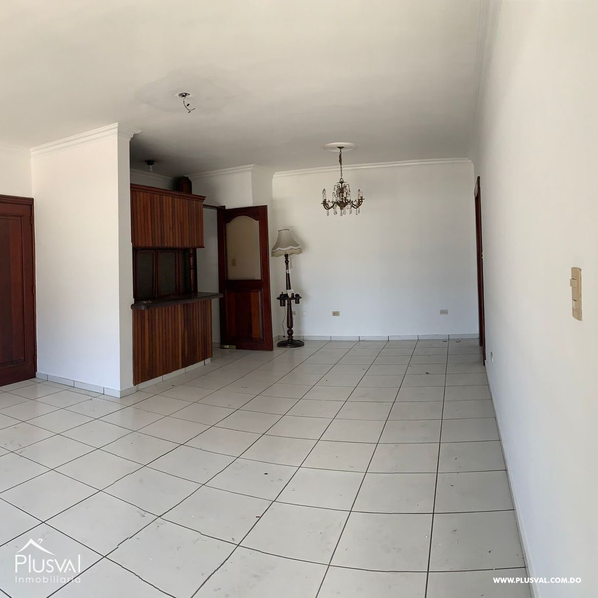 Apartamento con terraza en venta, Evaristo Morales de 3 habitaciones 395384
