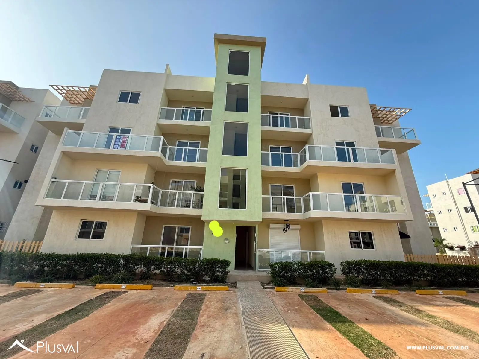 Venta de apartamento en San Isidro de 3 habitaciones 519988