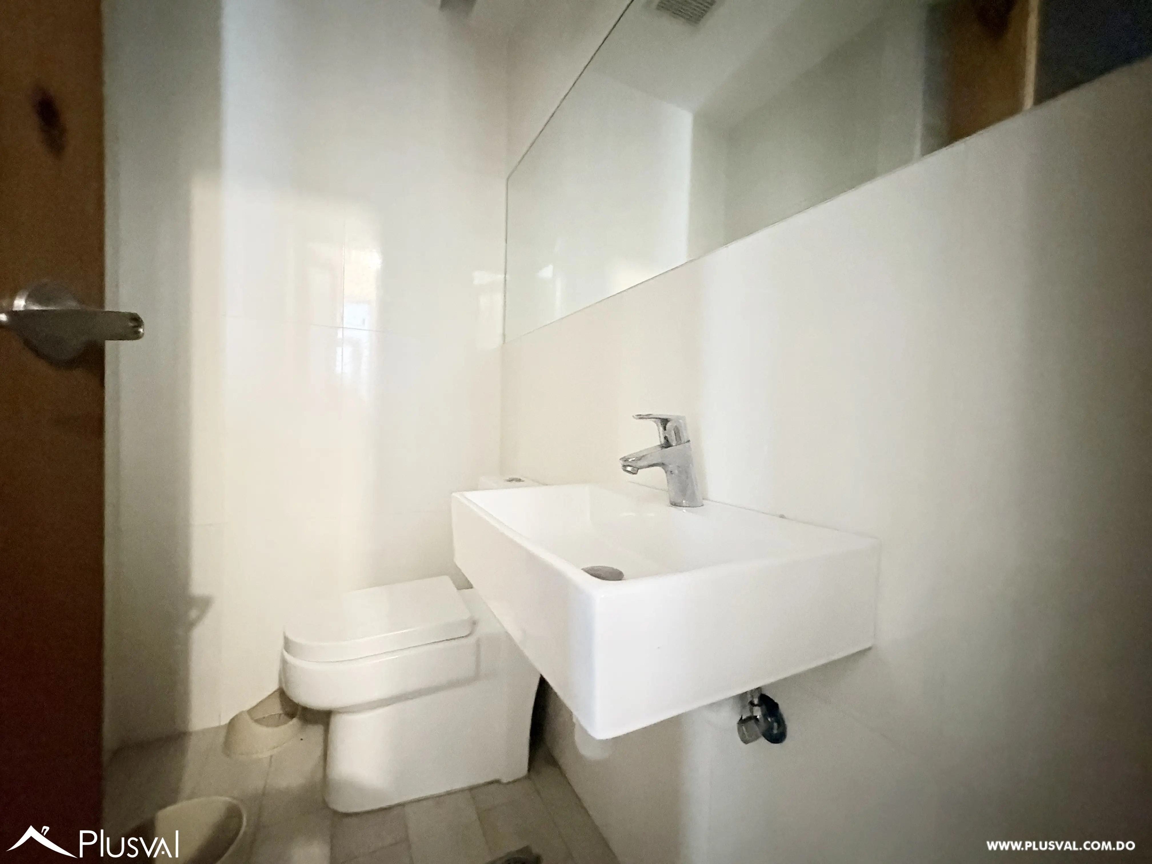 Hermoso apartamento en venta en Evaristo Morales 465266