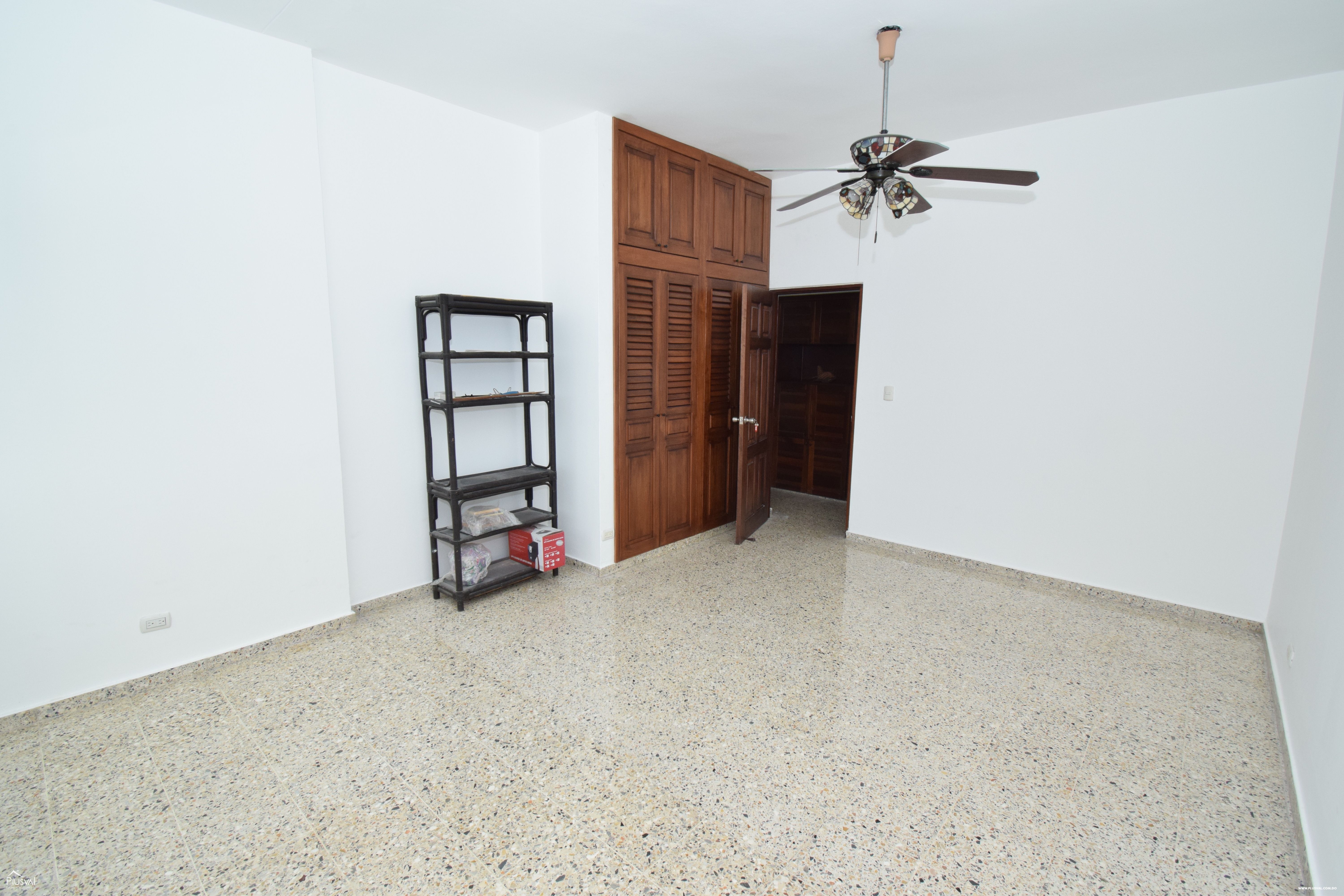 Apartamento de estilo clasico, en alquiler vacio en Condominio Bella Vista 292906
