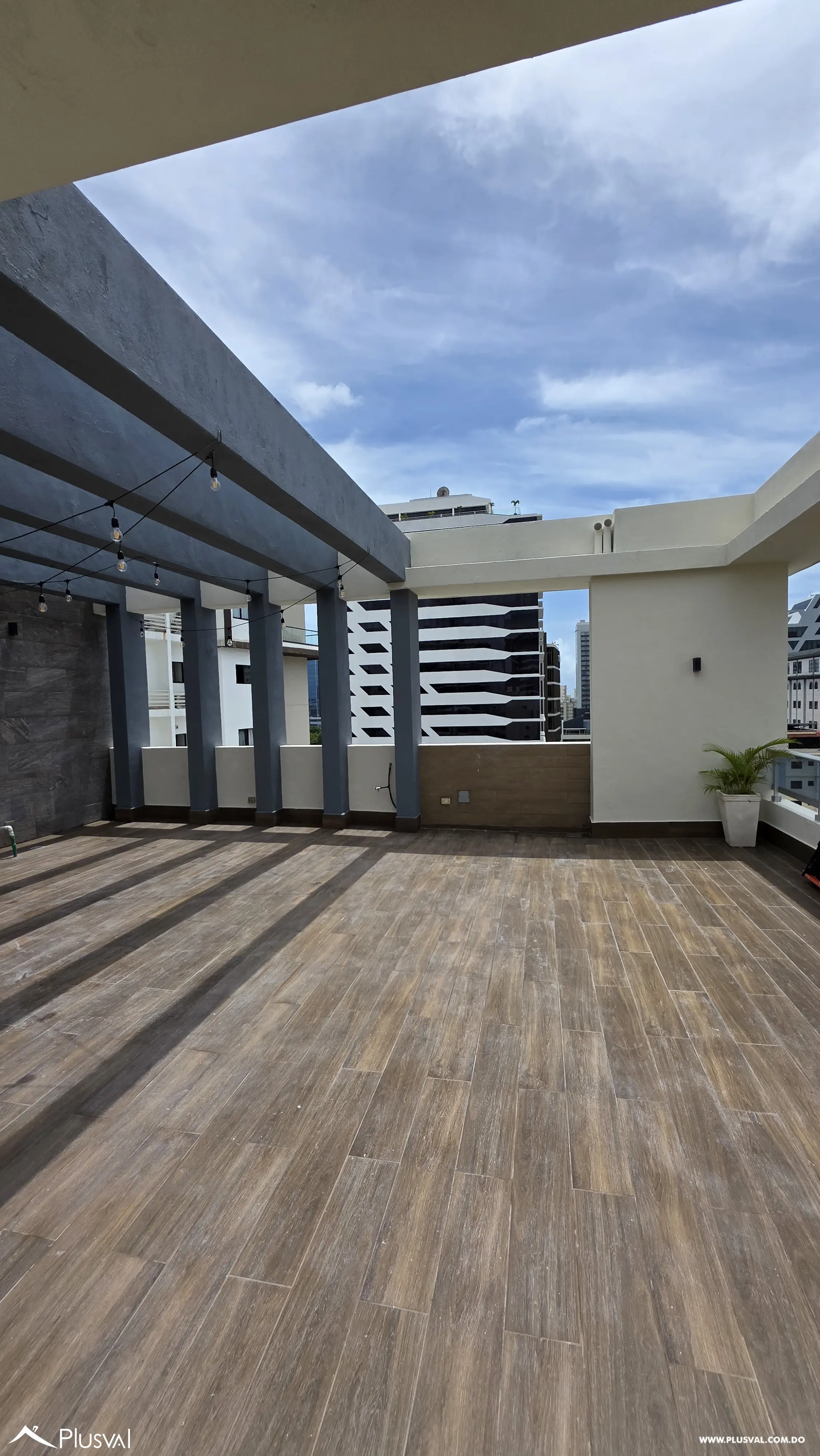 Apartamento en alquiler 3 habitaciones mueblado en Piantini 529839
