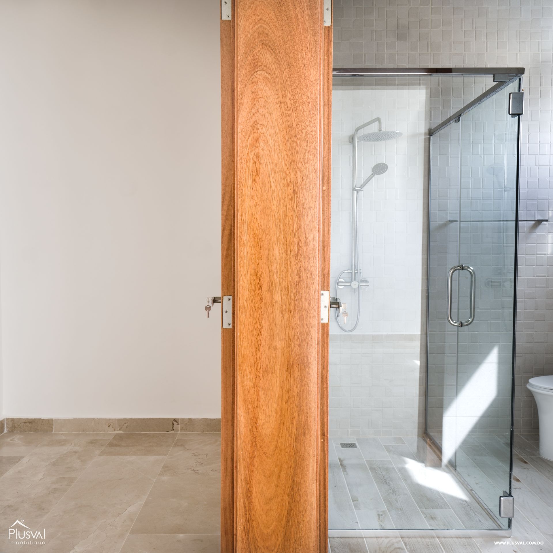 Comodos y Amplios apartamentos de 3 Habitaciones en el Exclusivo Sector de Jardines del Este, Chantini Santiago. 422502