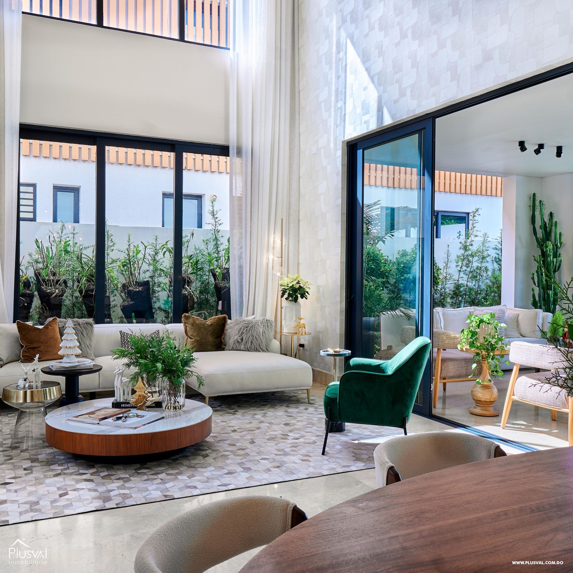 Presentamos esta lujosa residencia en Venta ubicada en Las Carmelitas 418097