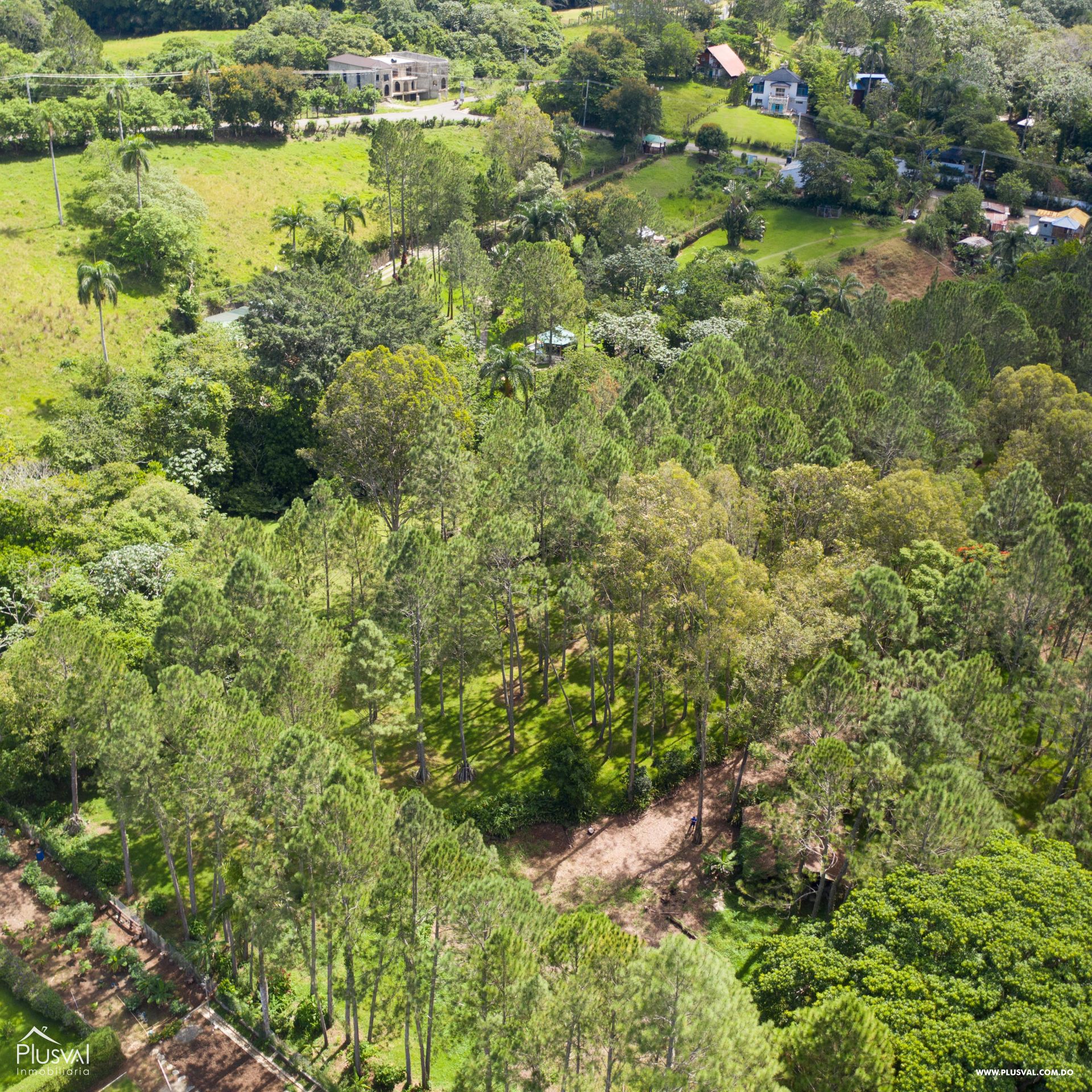 Solares en proyecto cerrado, cerca del Salto Jimenoa 364146
