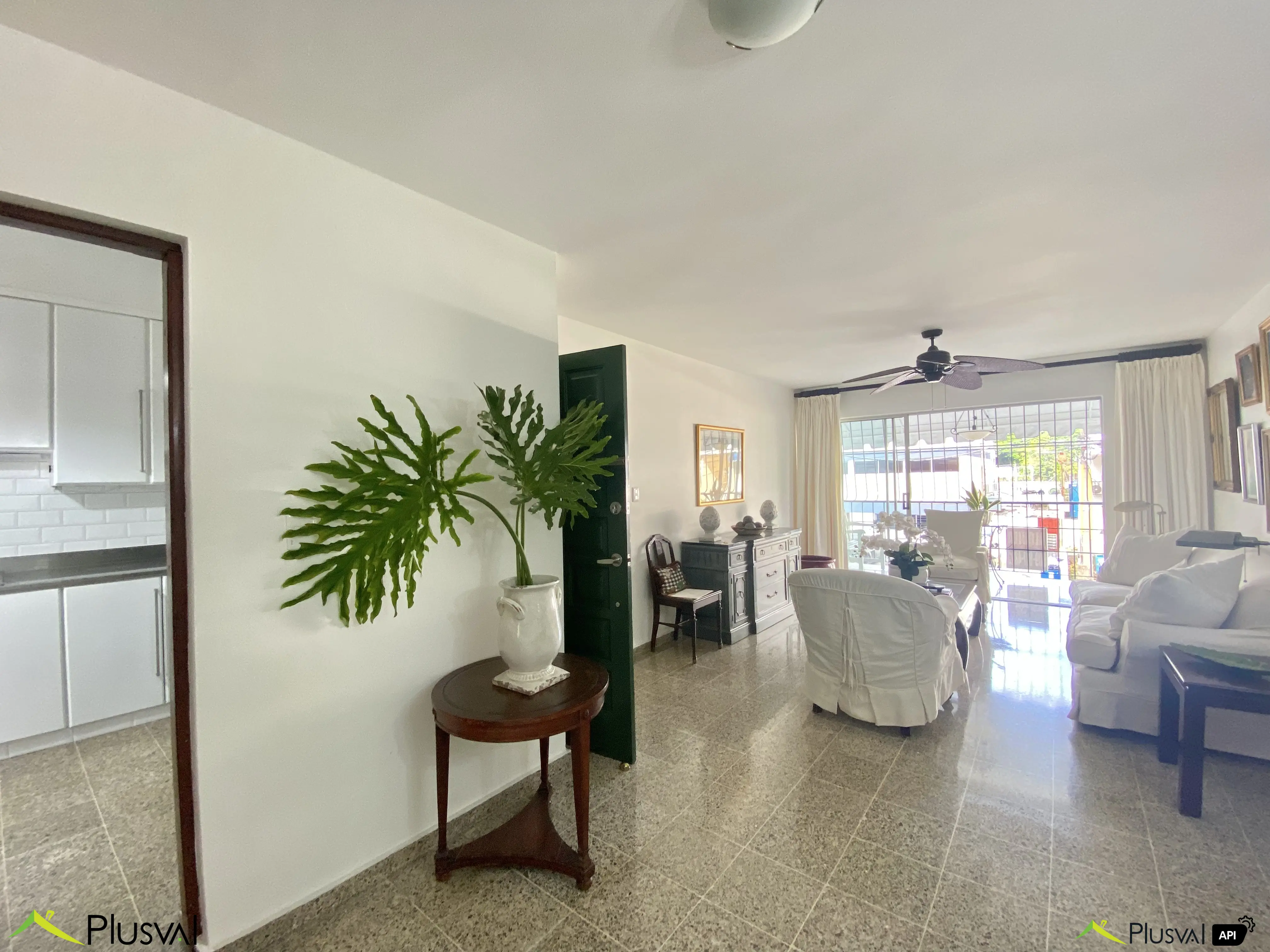 Excelente Apartamento en Alquiler Amueblado 449383