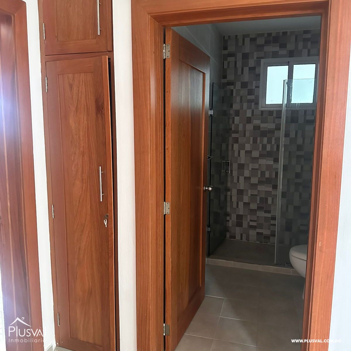 "Exclusivo PH con Vista a las Montaña detrás del HOMS: Tranquilidad y Confort en el Corazón de Santiago, República Dominicana"  E4 338276