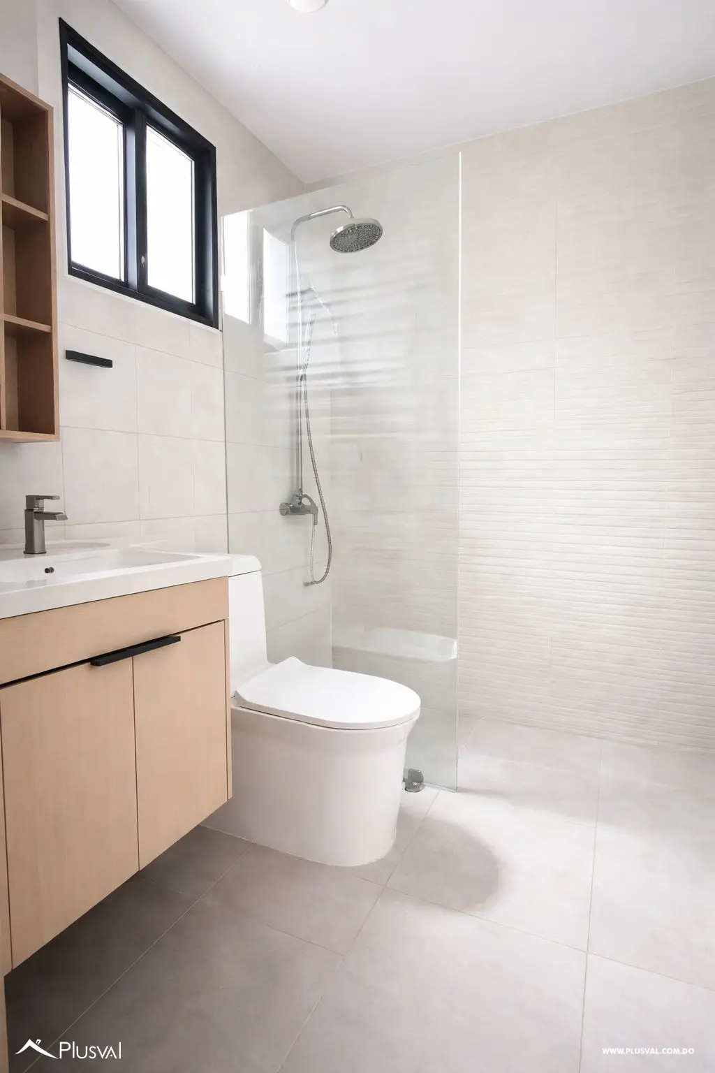 Alquiler de apartamento en torre moderna de Evaristo Morale 482334