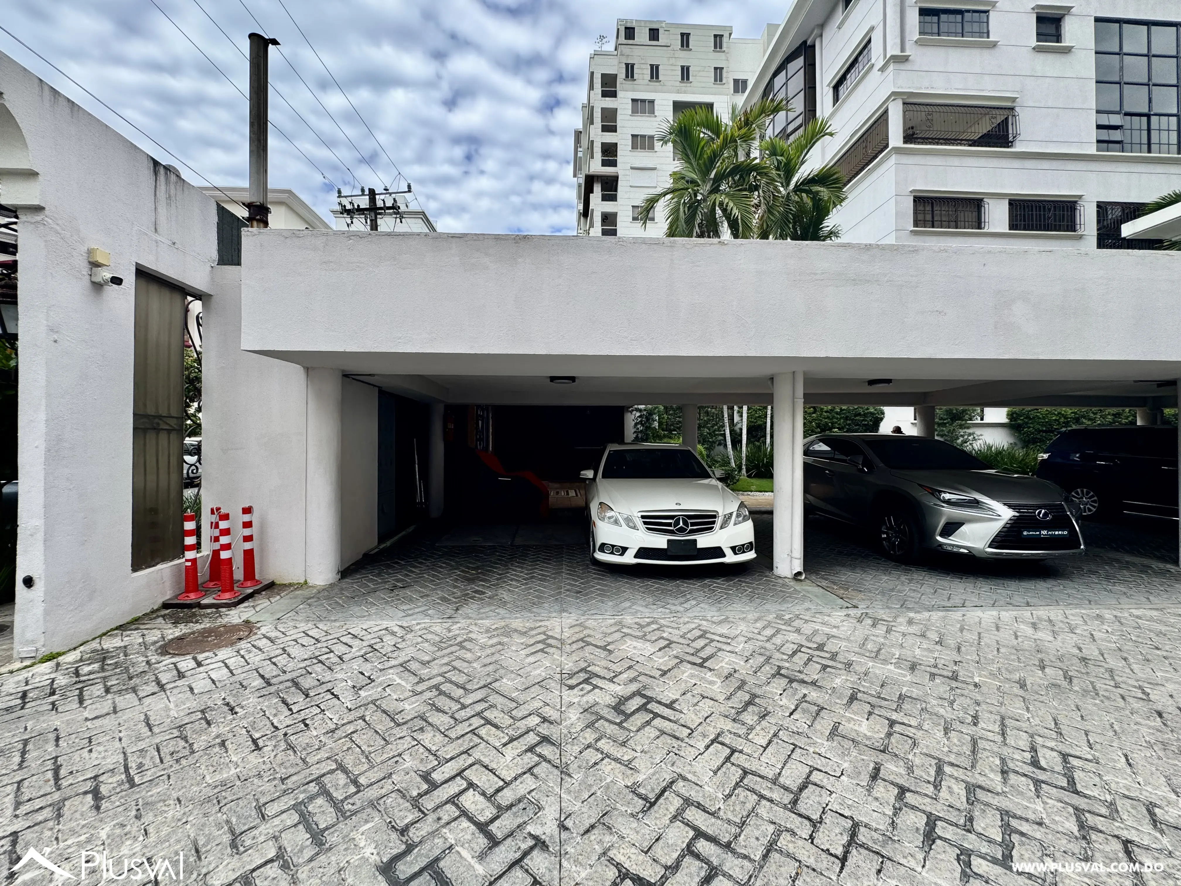 Alquilo Maravilloso y Amplio Apto. en el Corazon de Naco 498810