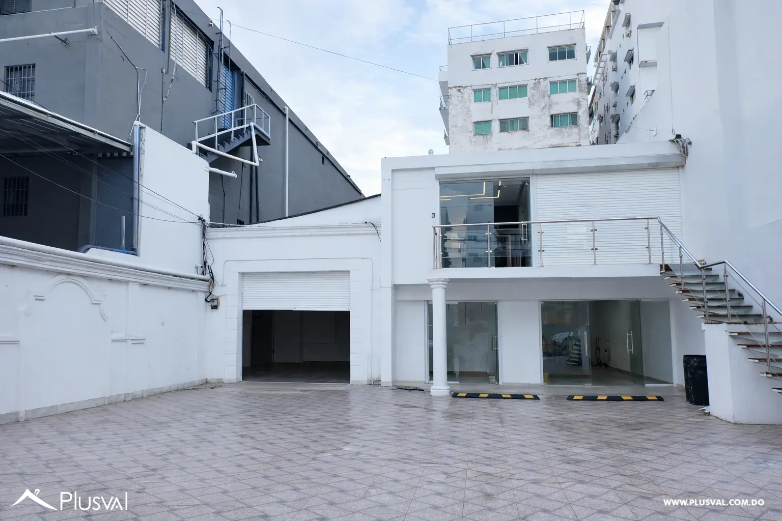 LOCAL COMERCIAL AV ROMULO BETANCOURT 493487