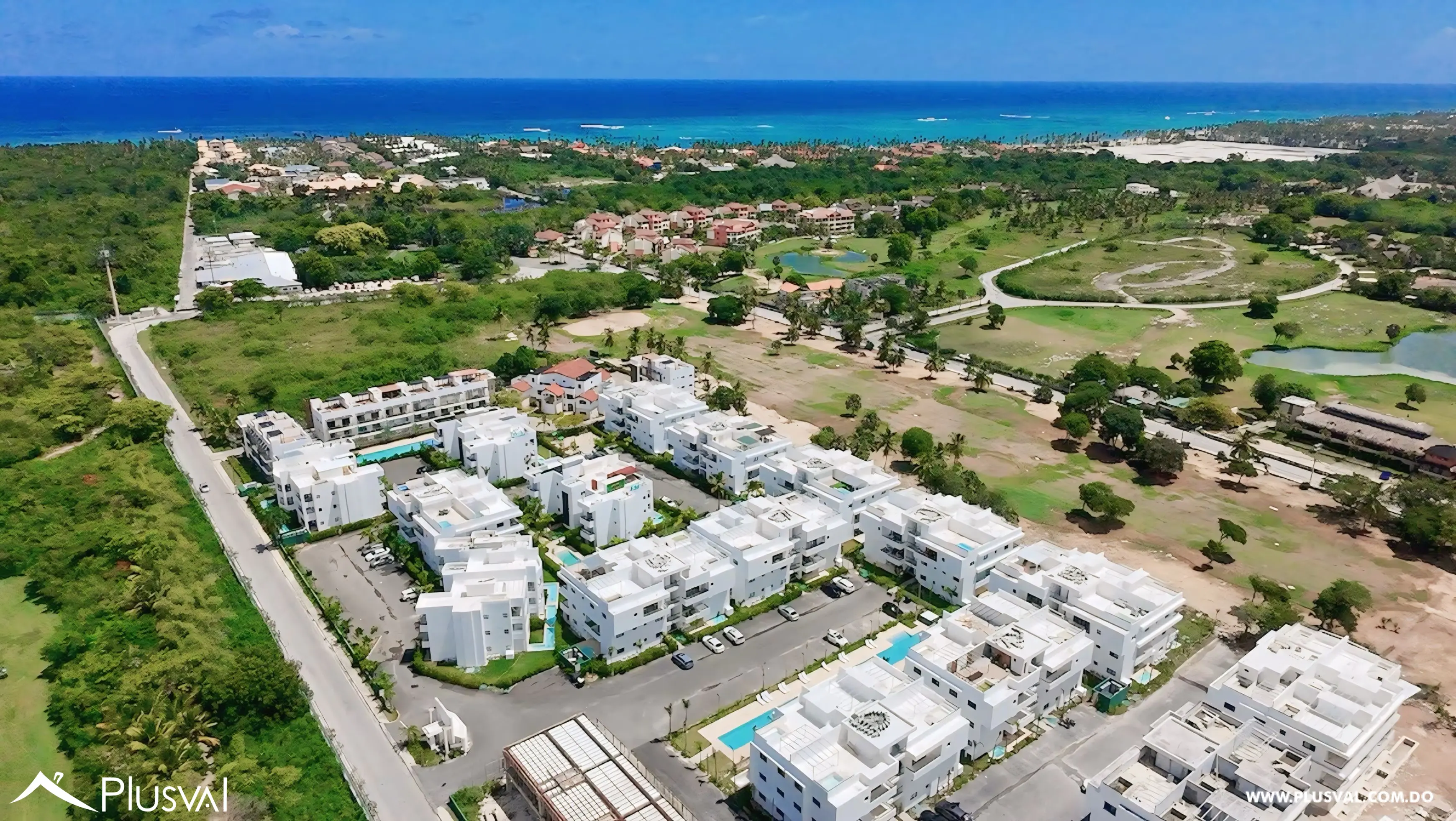Apartamento con vista a la piscina residencial cerrado a mints de la playa. ONA Residences Whitesands 520169