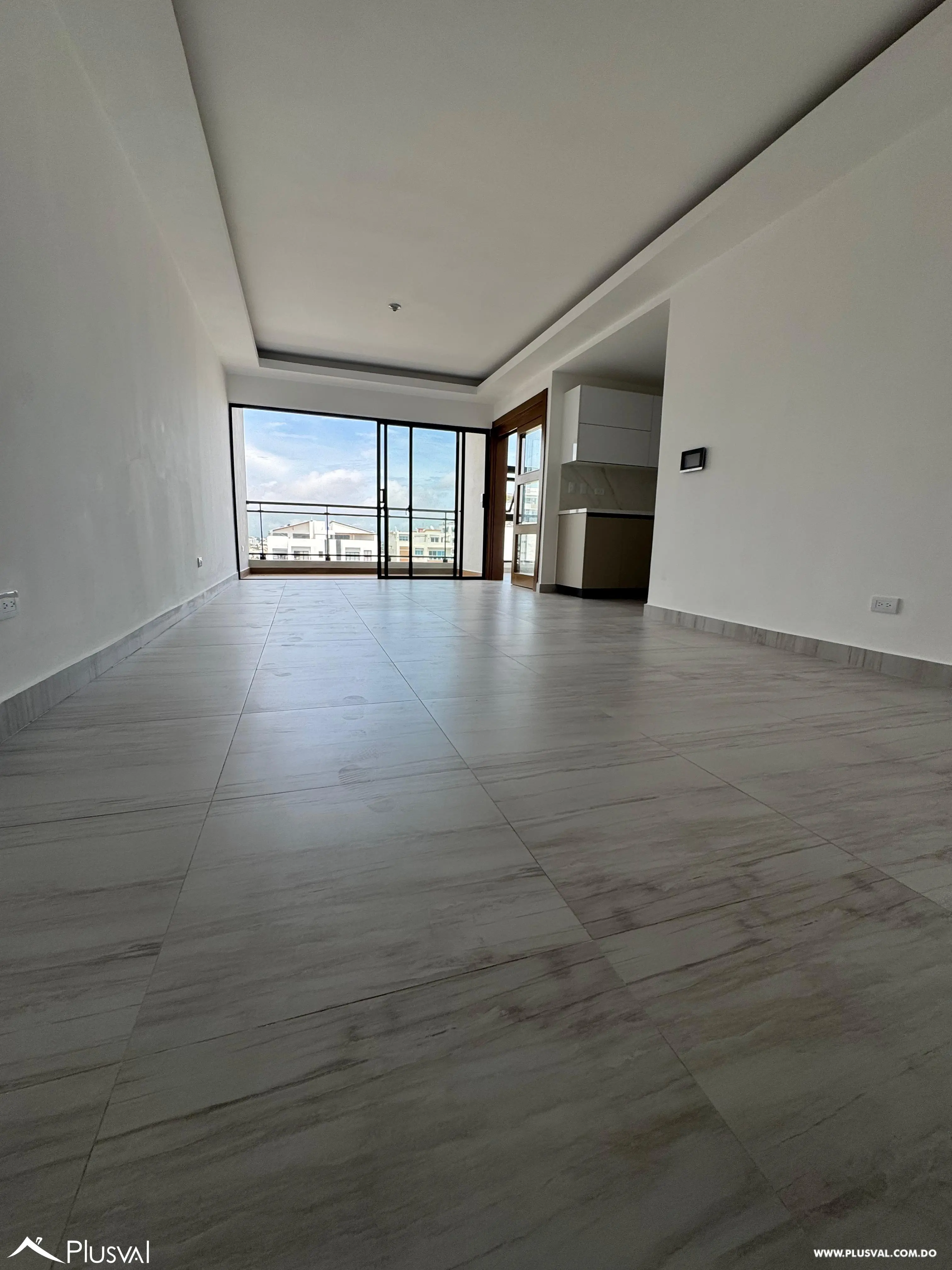 Alquiler de excelente apartamento en Evaristo Morales 466633