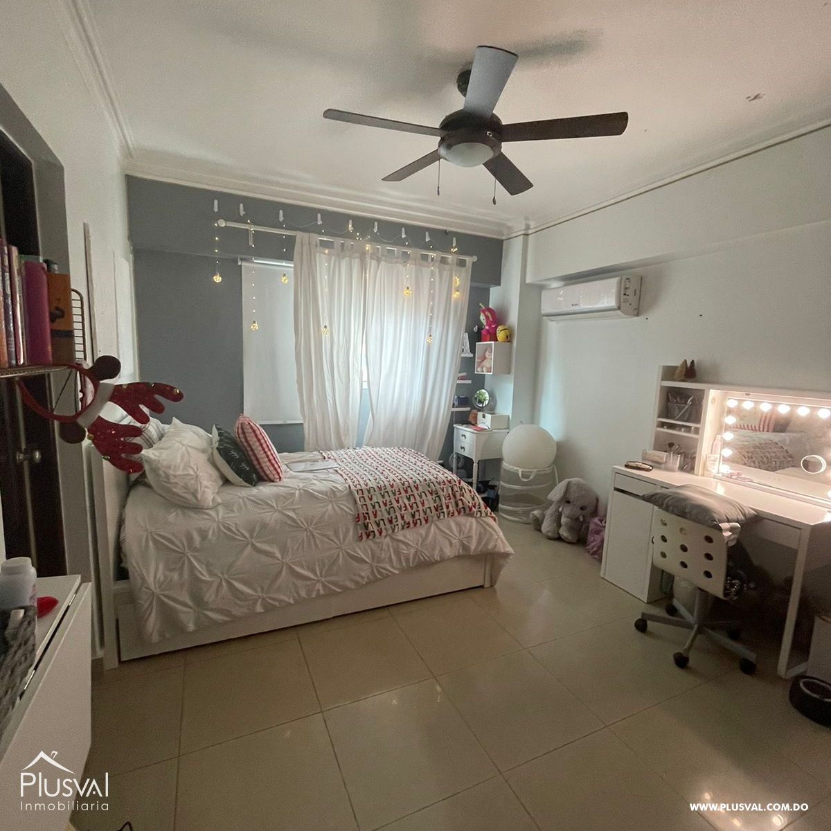 Amplio Apartamento de 3 habitaciones  en Venta en Evaristo Morales 329443