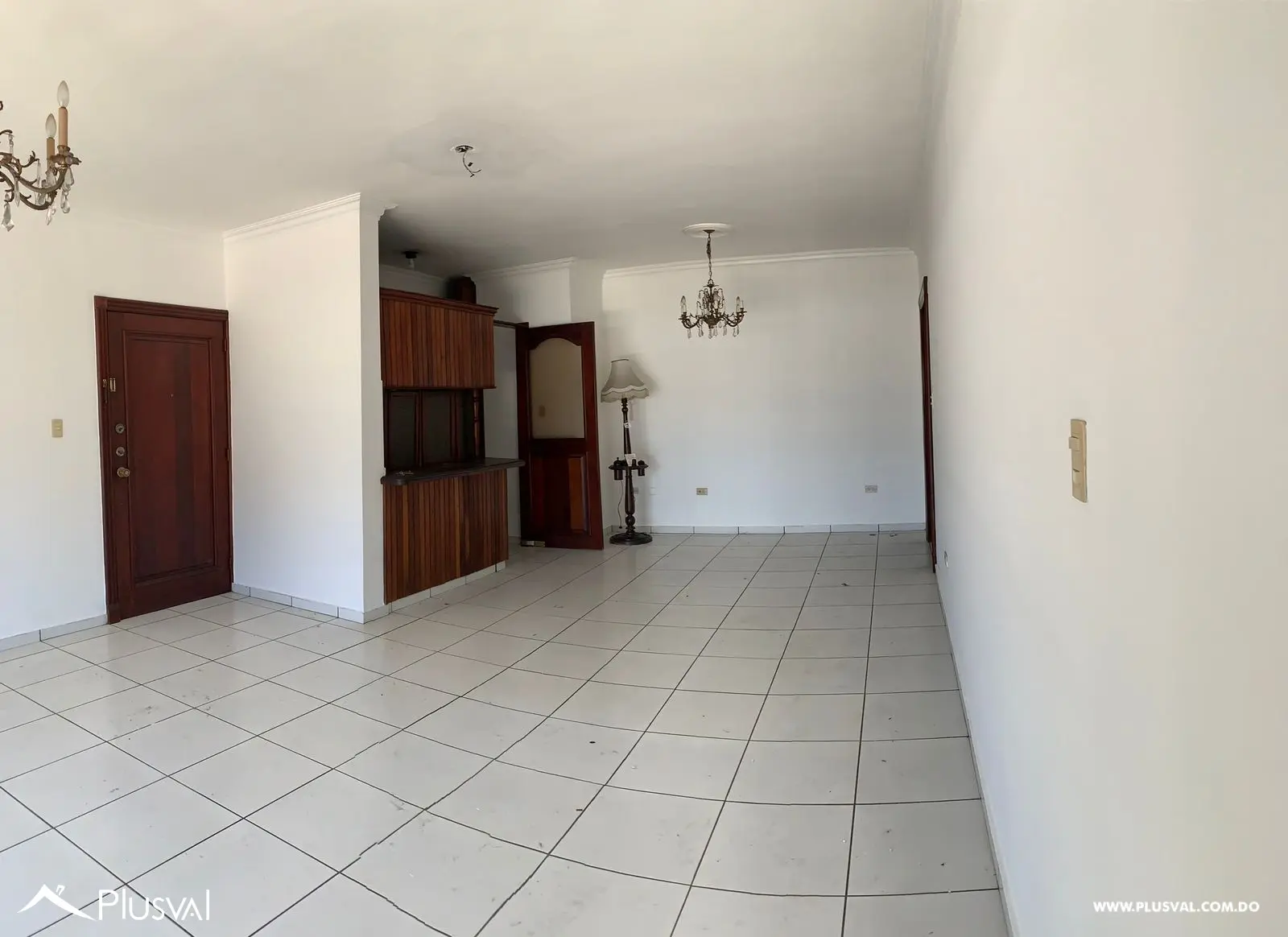 Apartamento con terraza en venta, Evaristo Morales de 3 habitaciones 467923