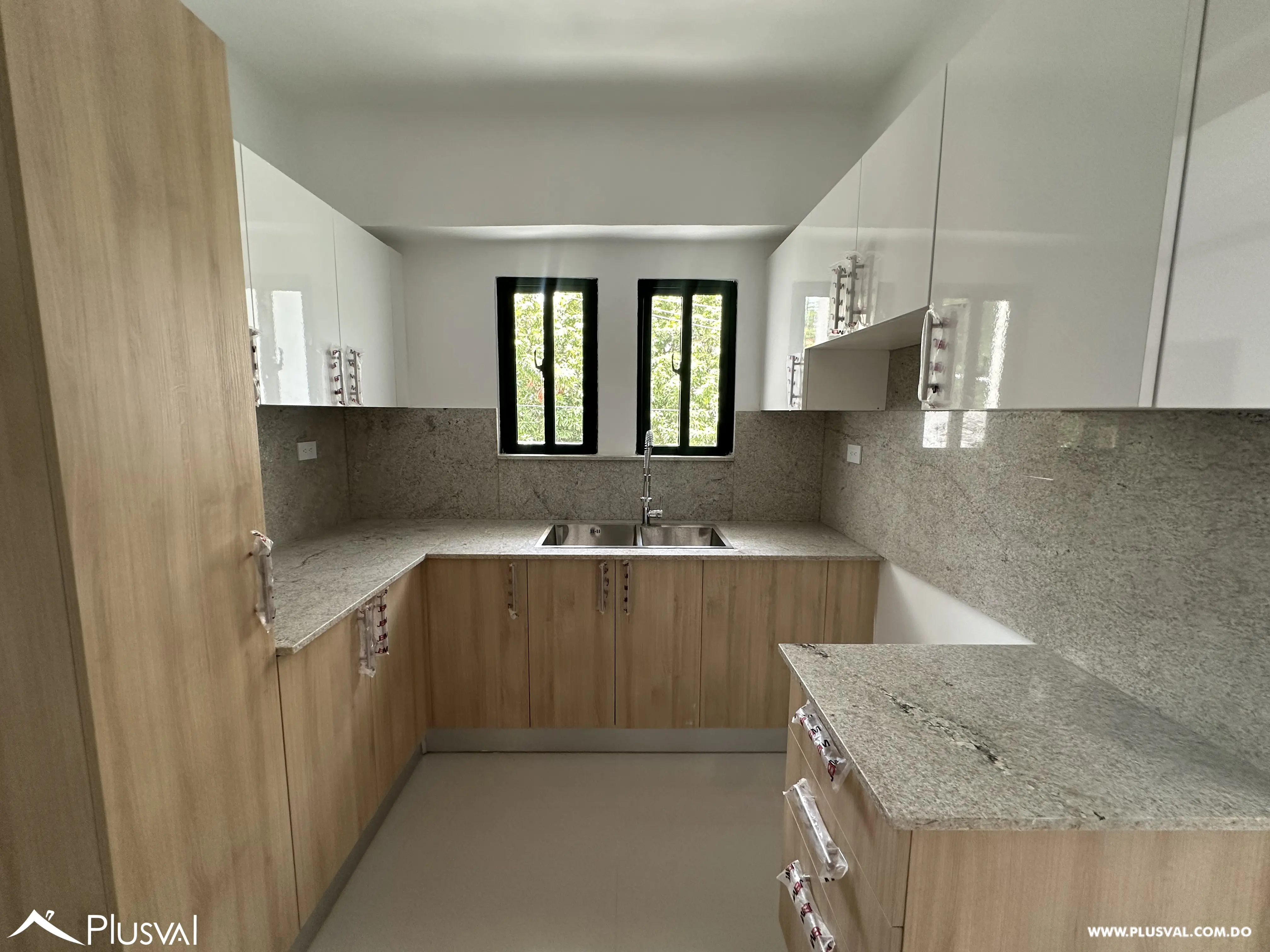 Apartamento en alquiler de 2 habitaciones en Gazcue 510421