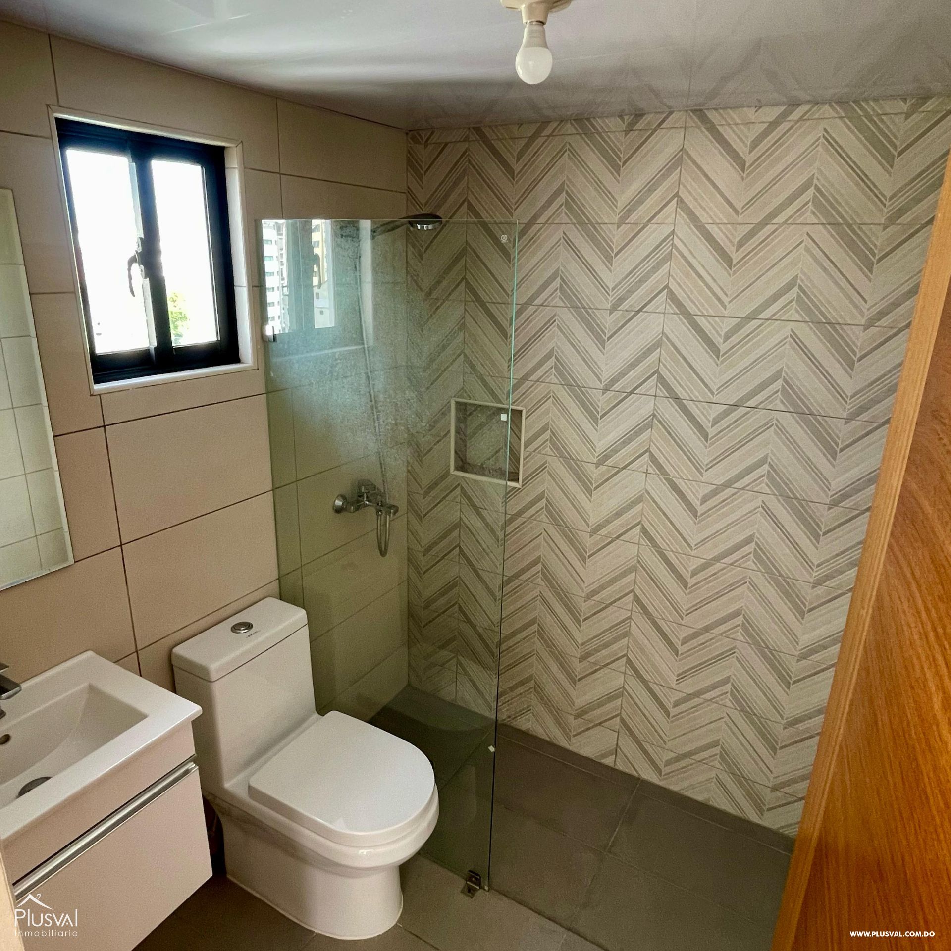 Apartamento a estrenar en Evaristo Morales; 2 habitaciones + área social 431782