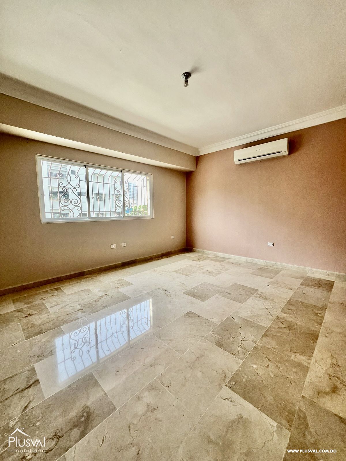 Apartamento en venta en Piantini 517264